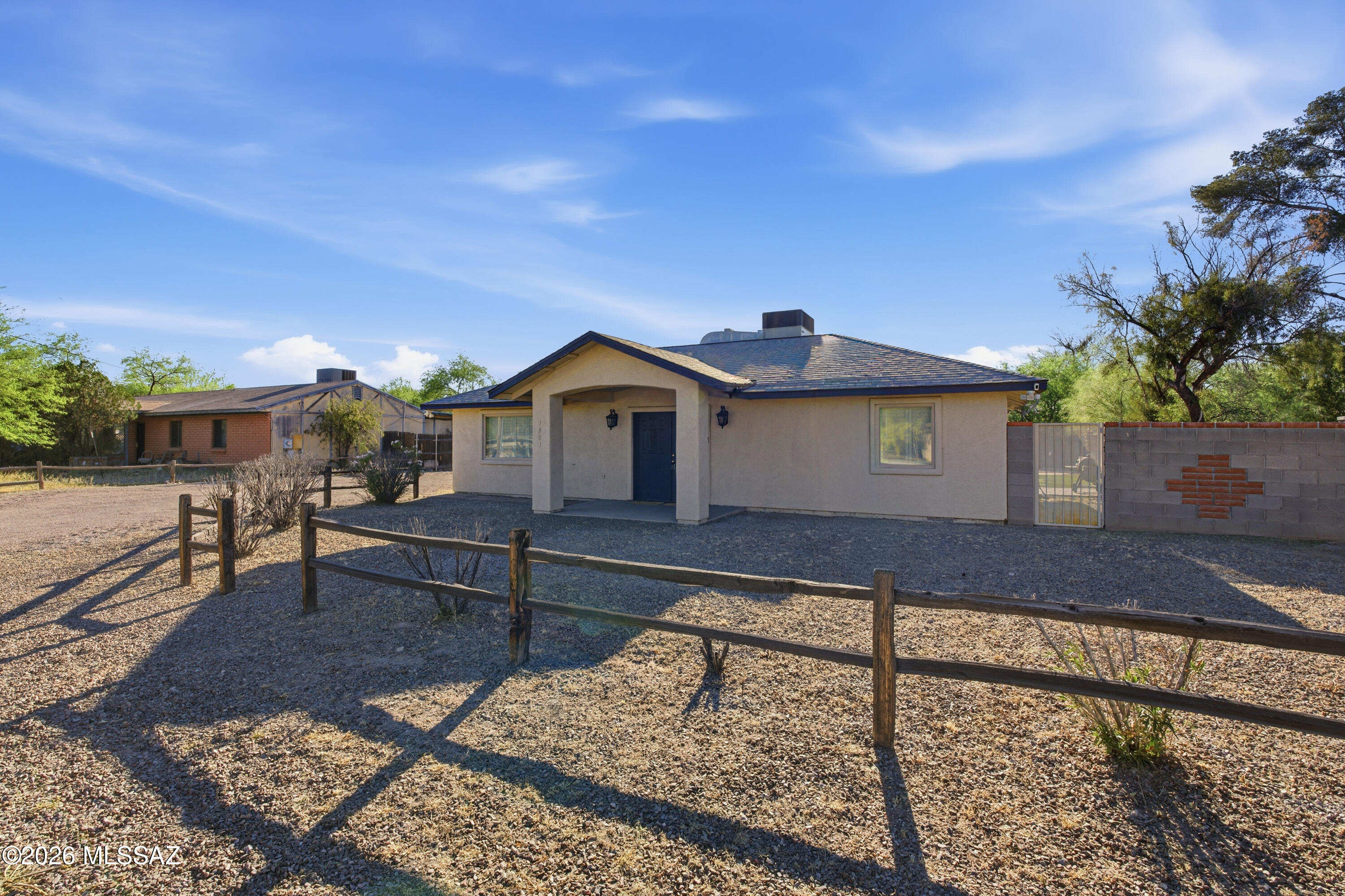 Cloverleaf Resub. - Residential Lease