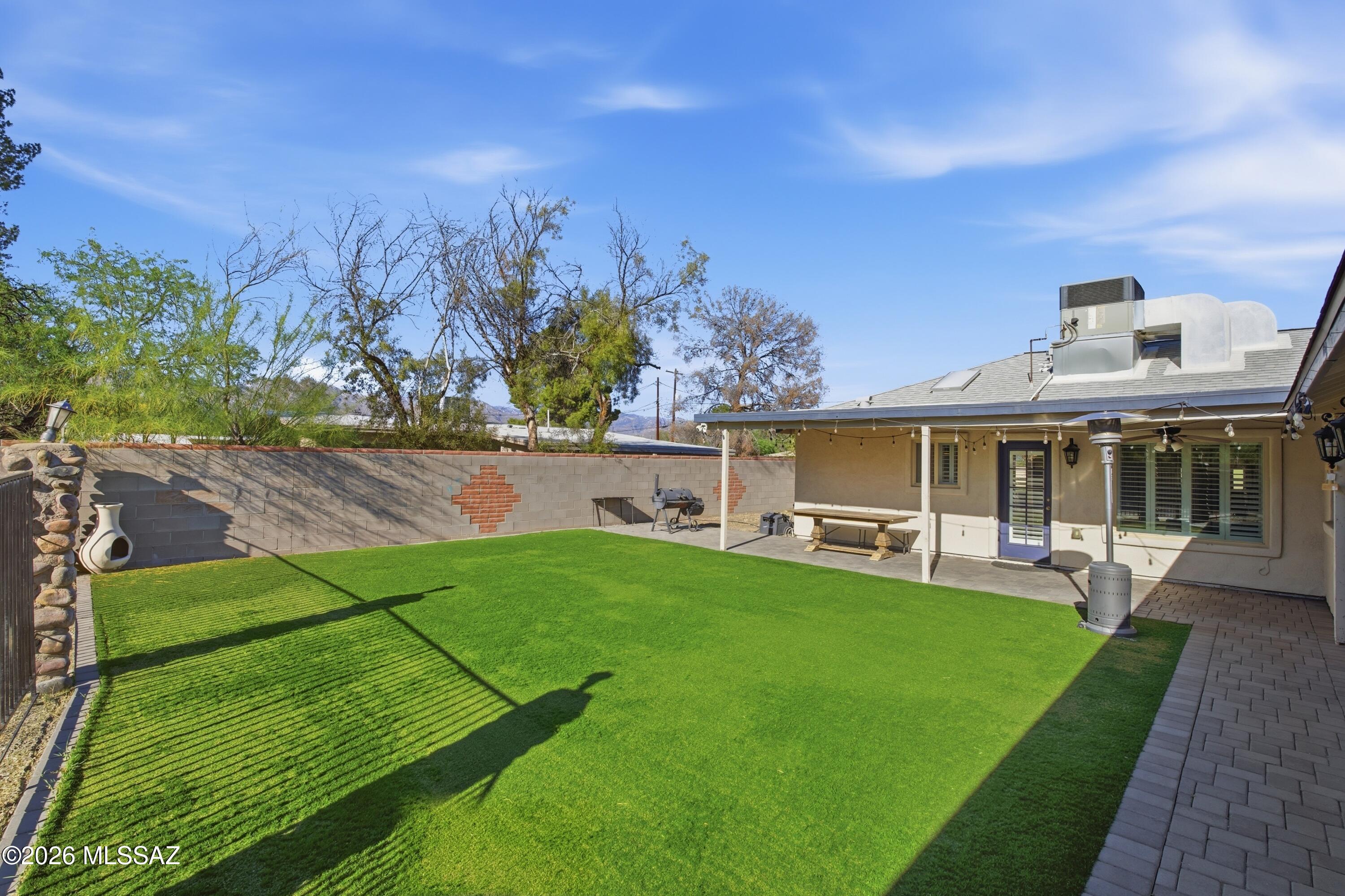 Cloverleaf Resub. - Residential Lease