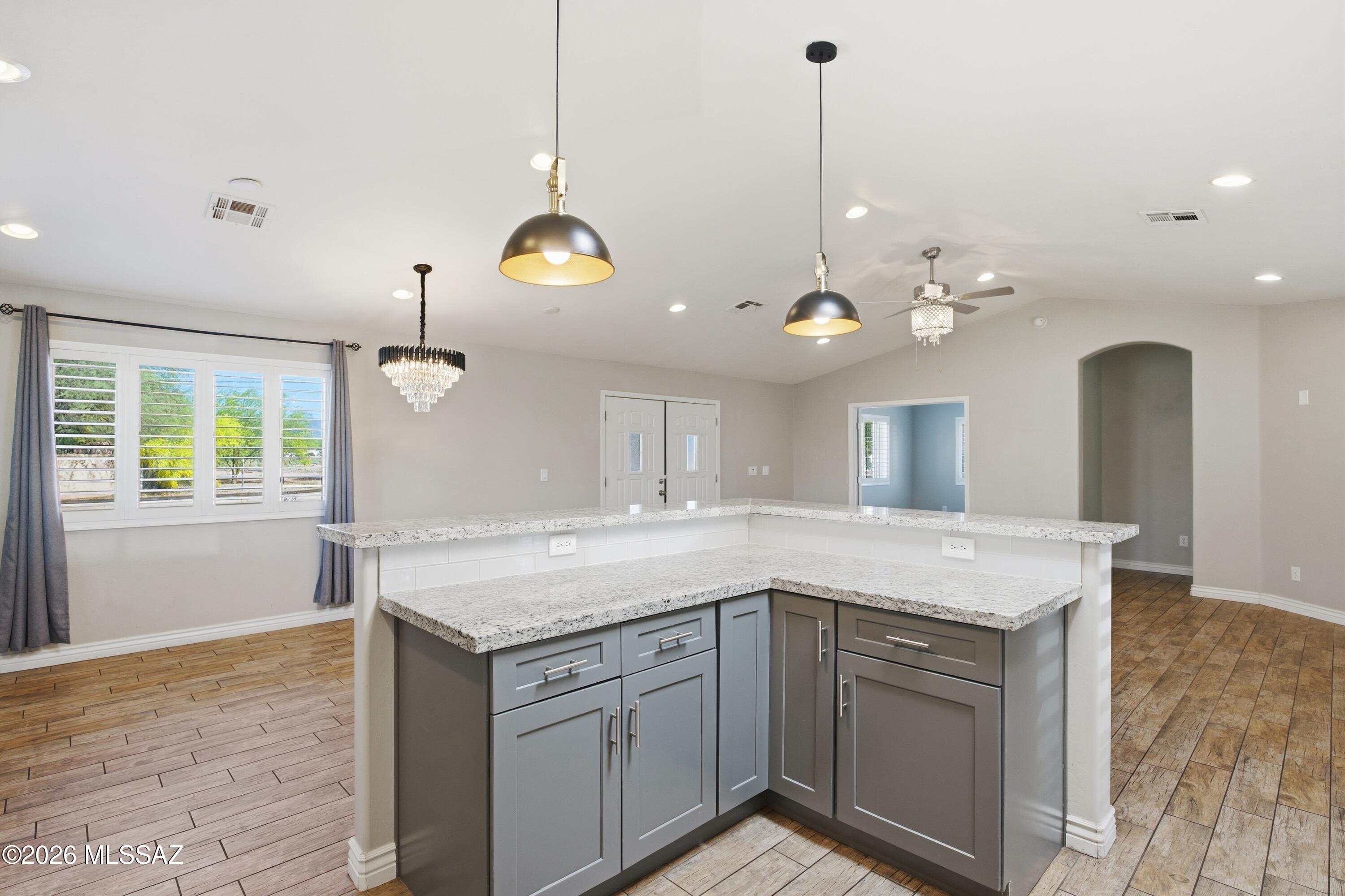 Cloverleaf Resub. - Residential Lease