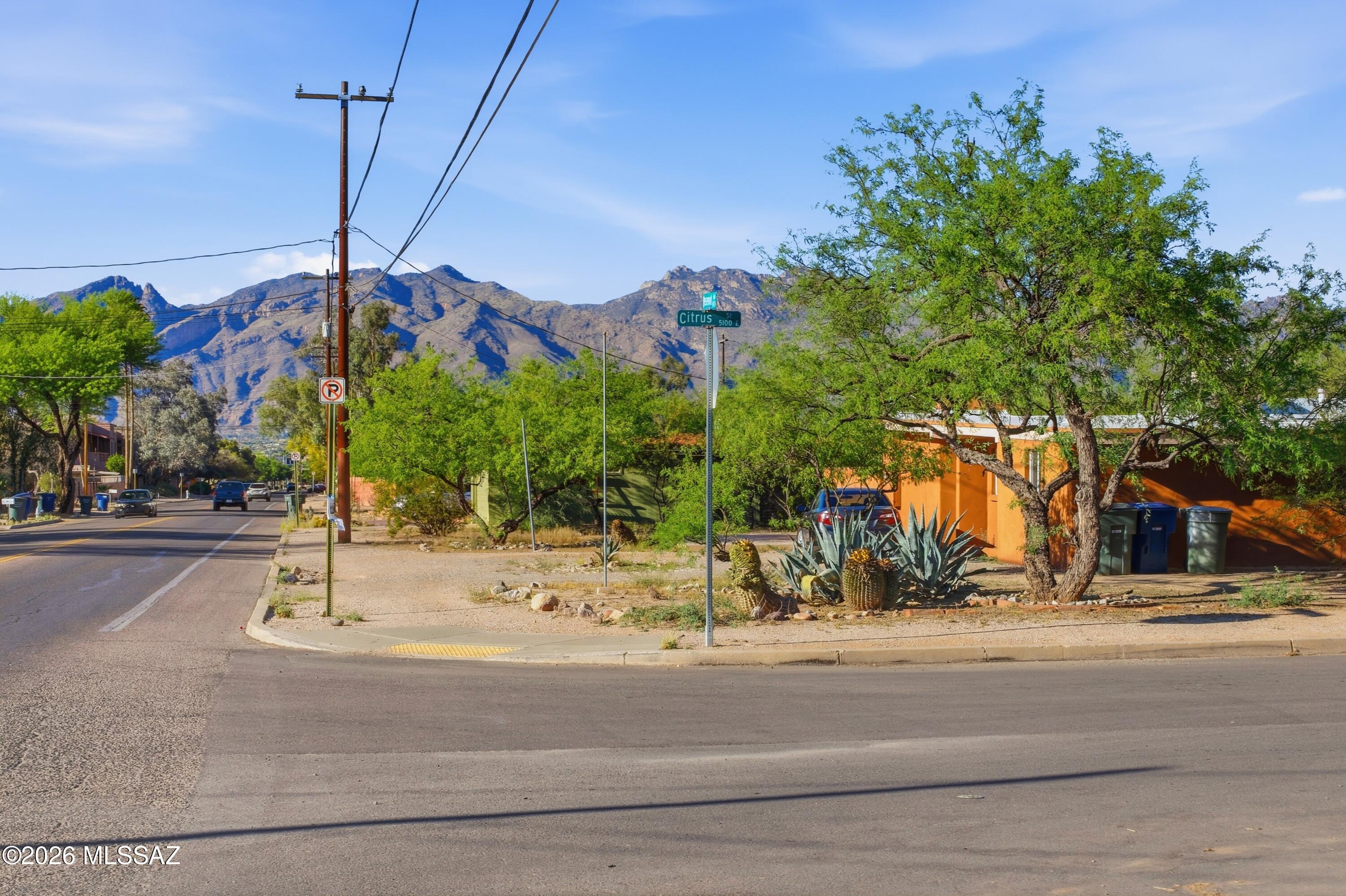Cloverleaf Resub. - Residential Lease