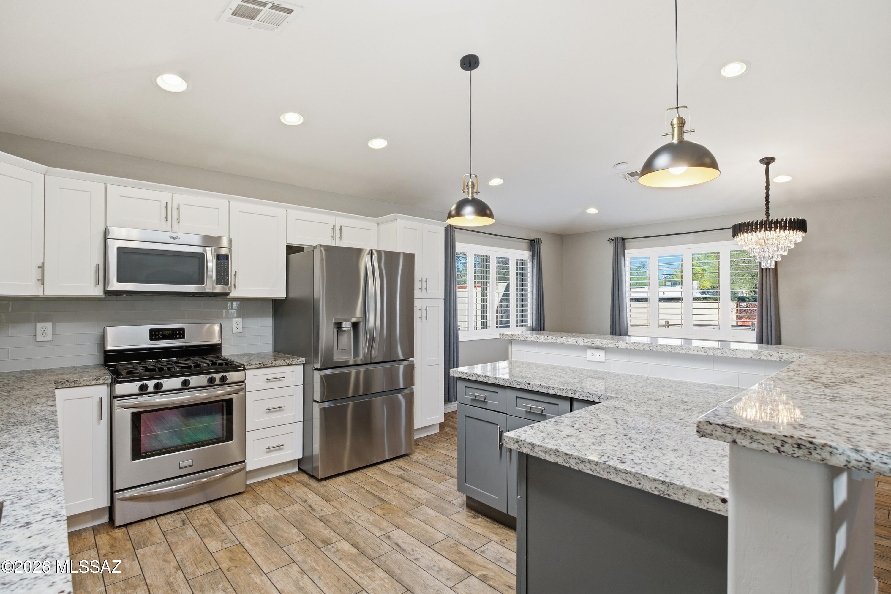 Cloverleaf Resub. - Residential Lease