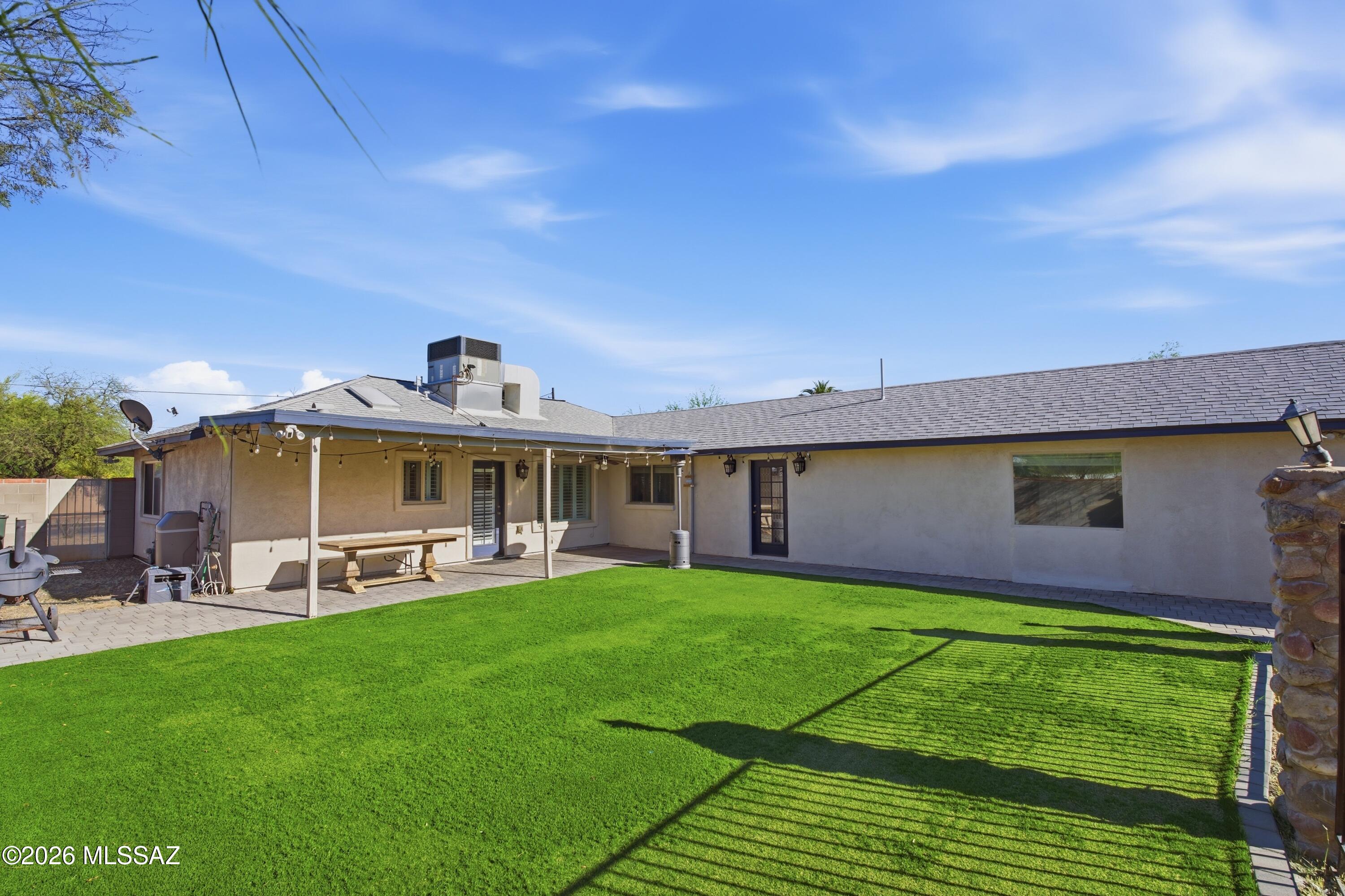 Cloverleaf Resub. - Residential Lease
