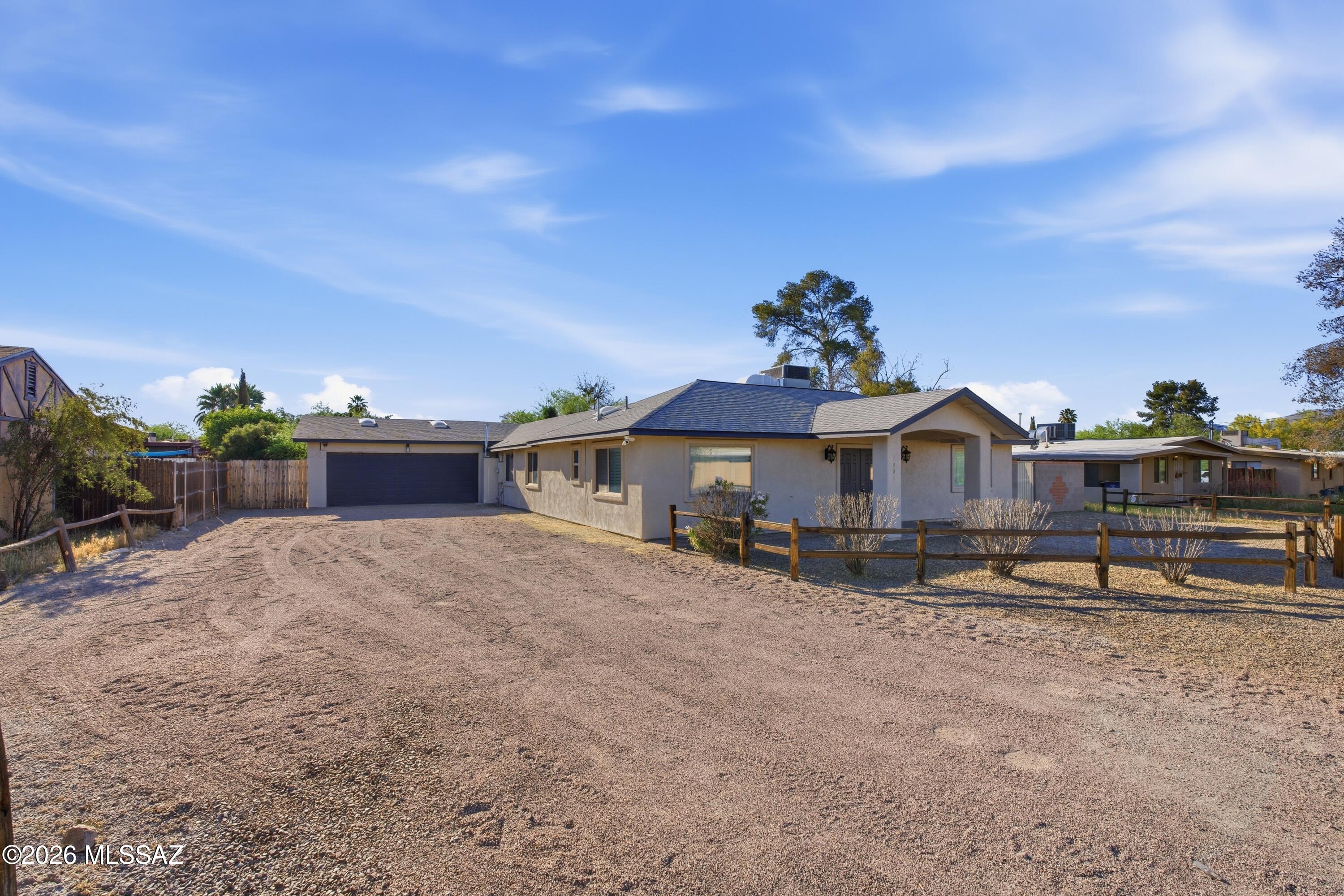 Cloverleaf Resub. - Residential Lease