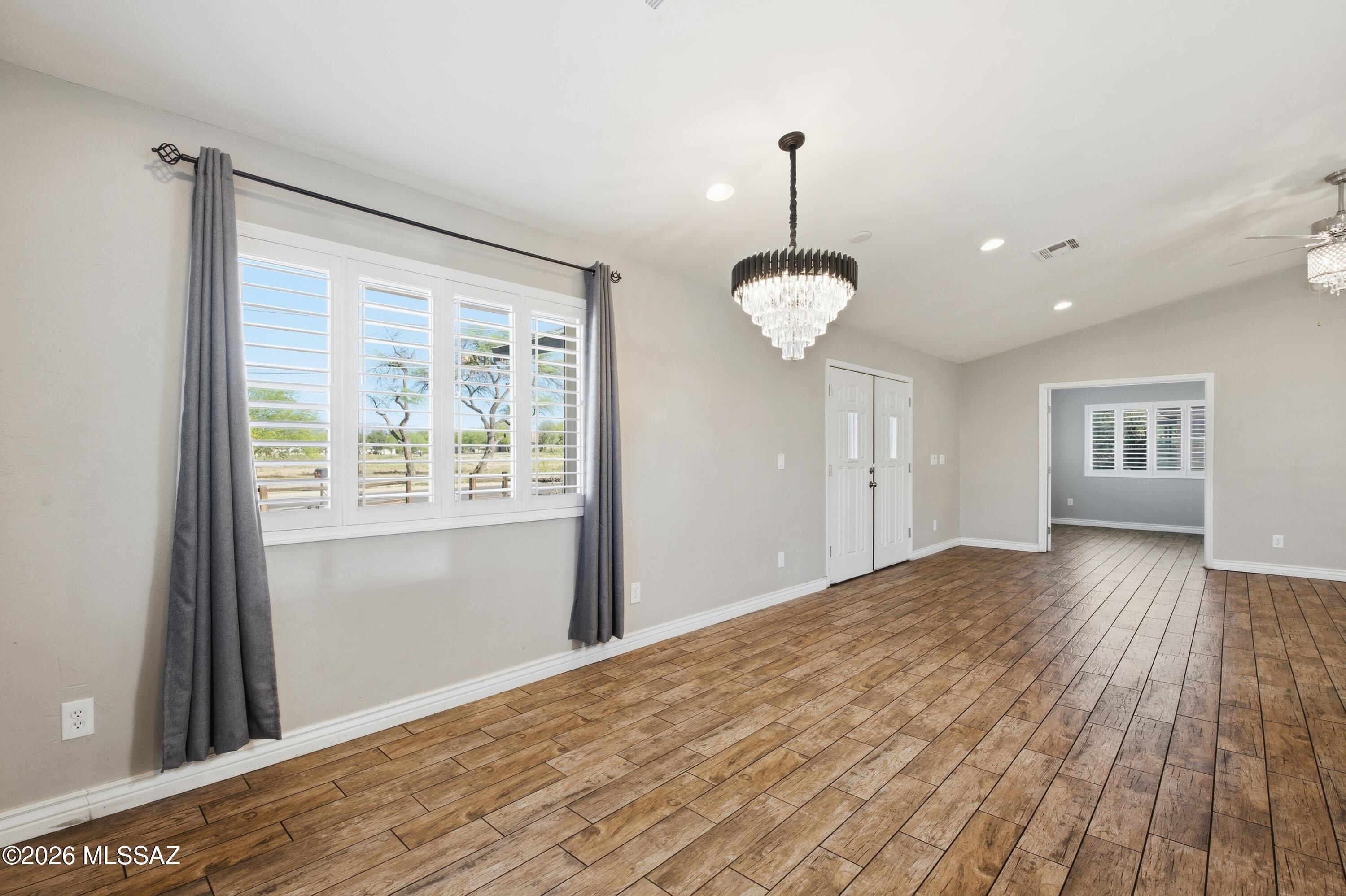 Cloverleaf Resub. - Residential Lease