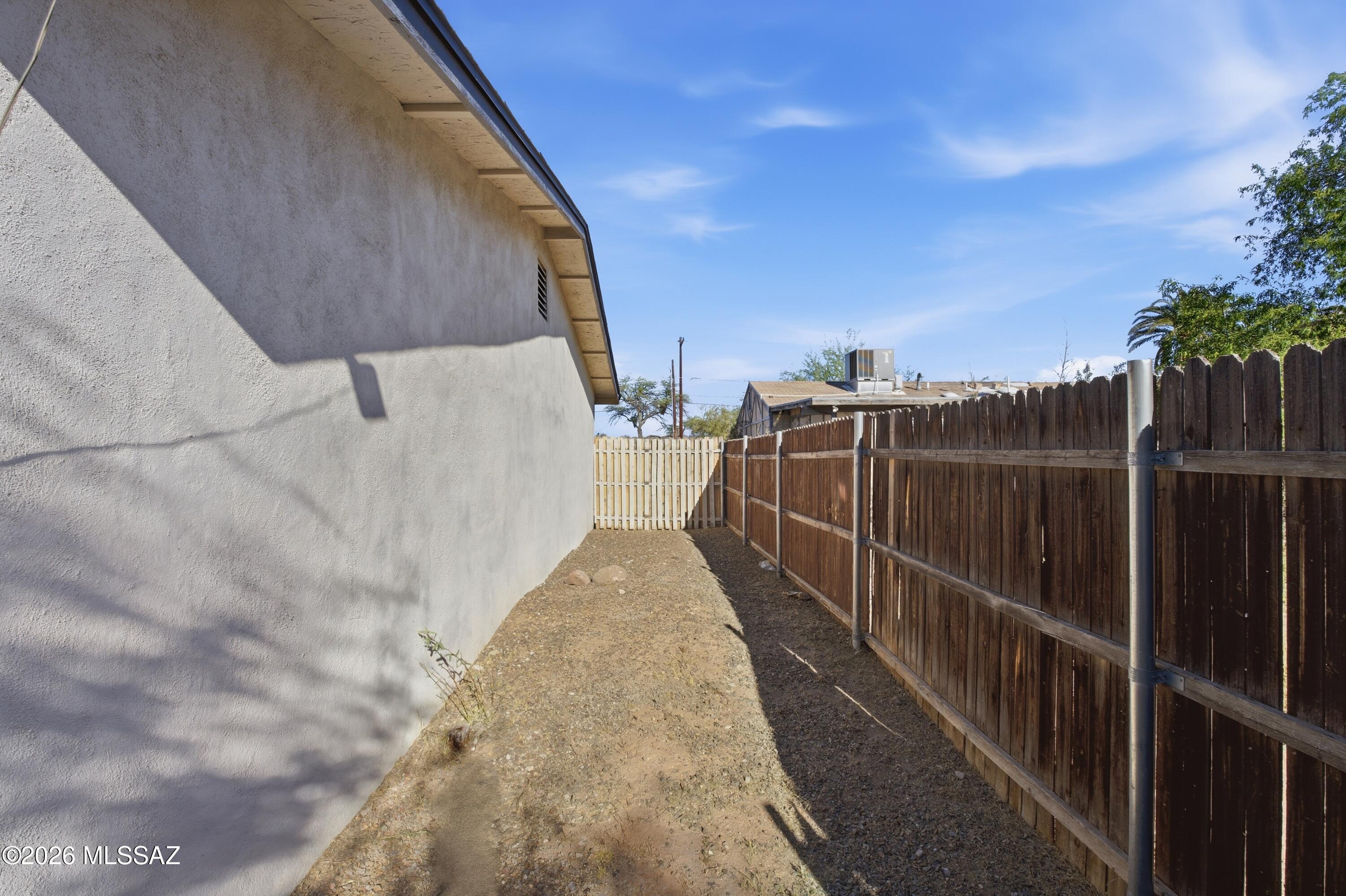 Cloverleaf Resub. - Residential Lease
