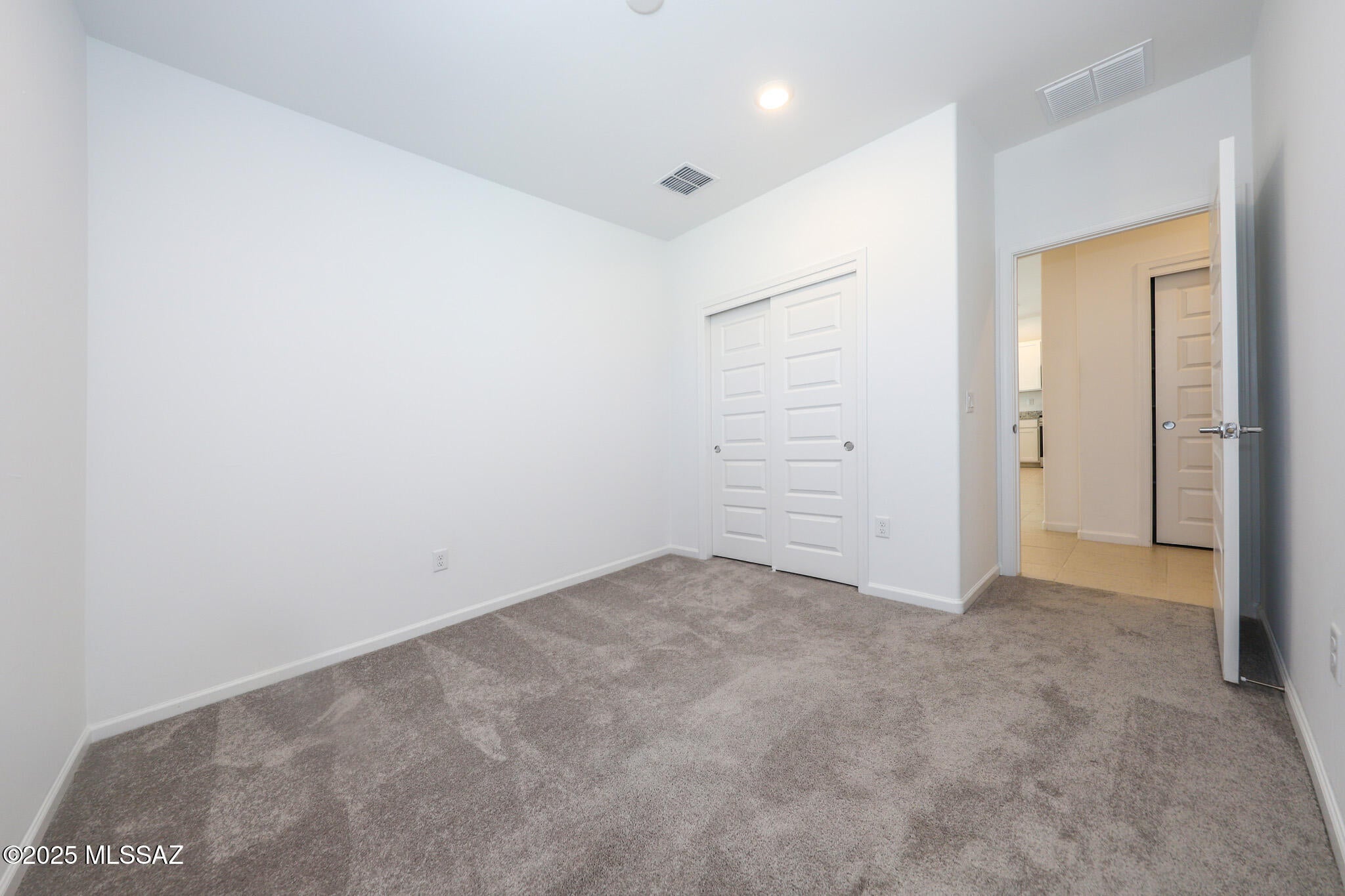 Sycamore Canyon (1-485) - Residential Lease