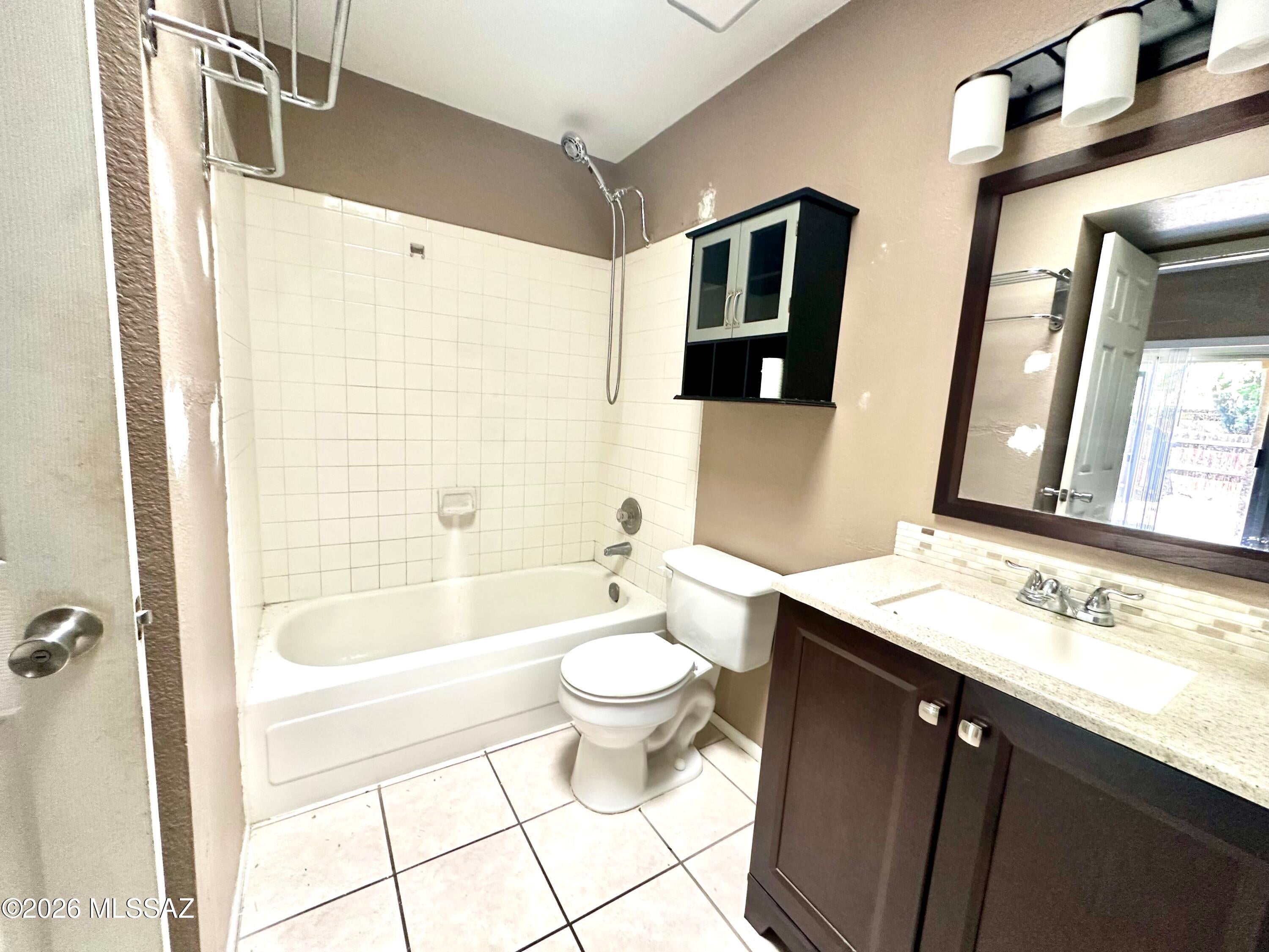 Gatewood Pointe Townhomes(1-138)BK.(1) - Residential Lease