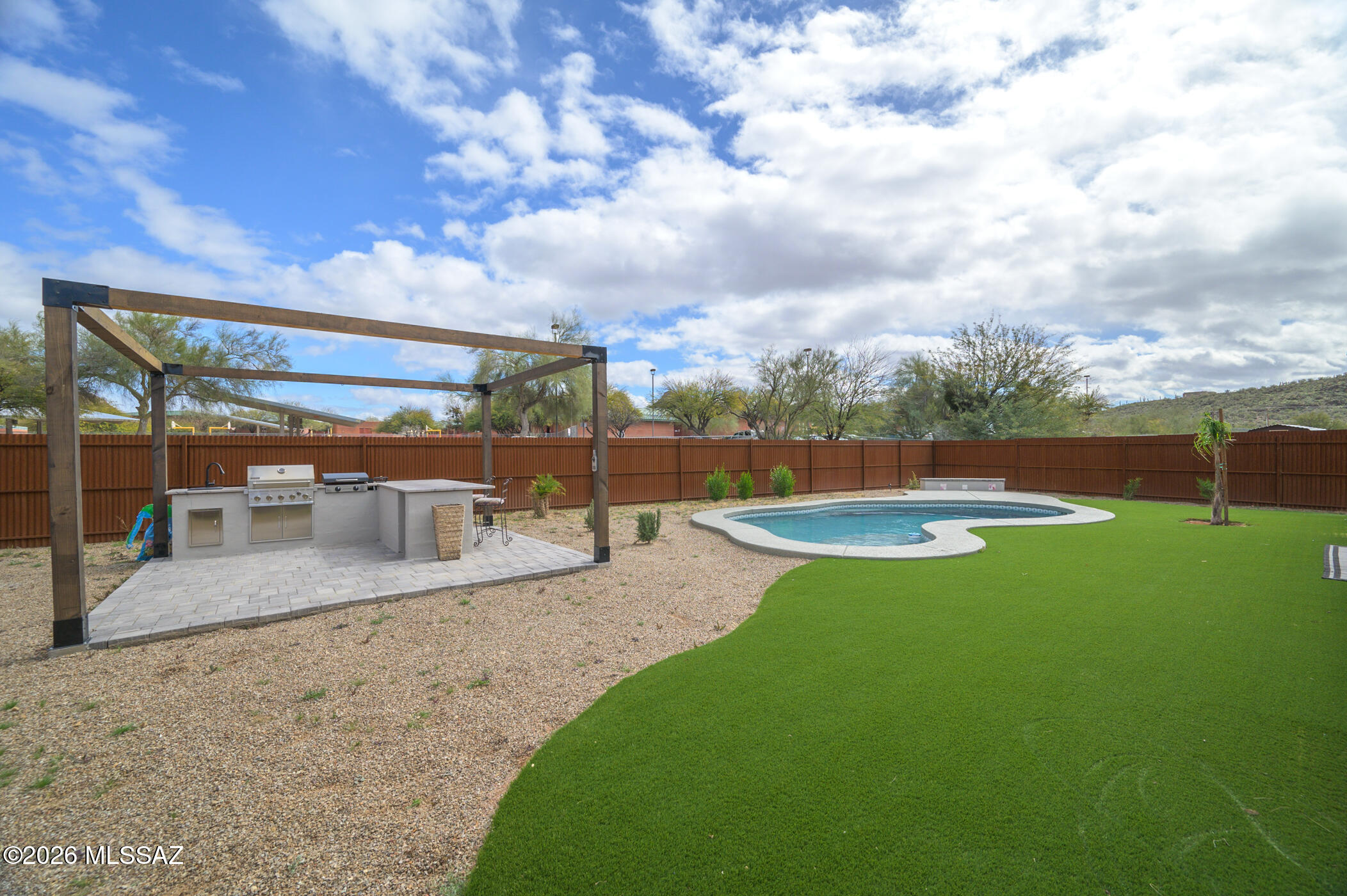 Roadrunner - Residential