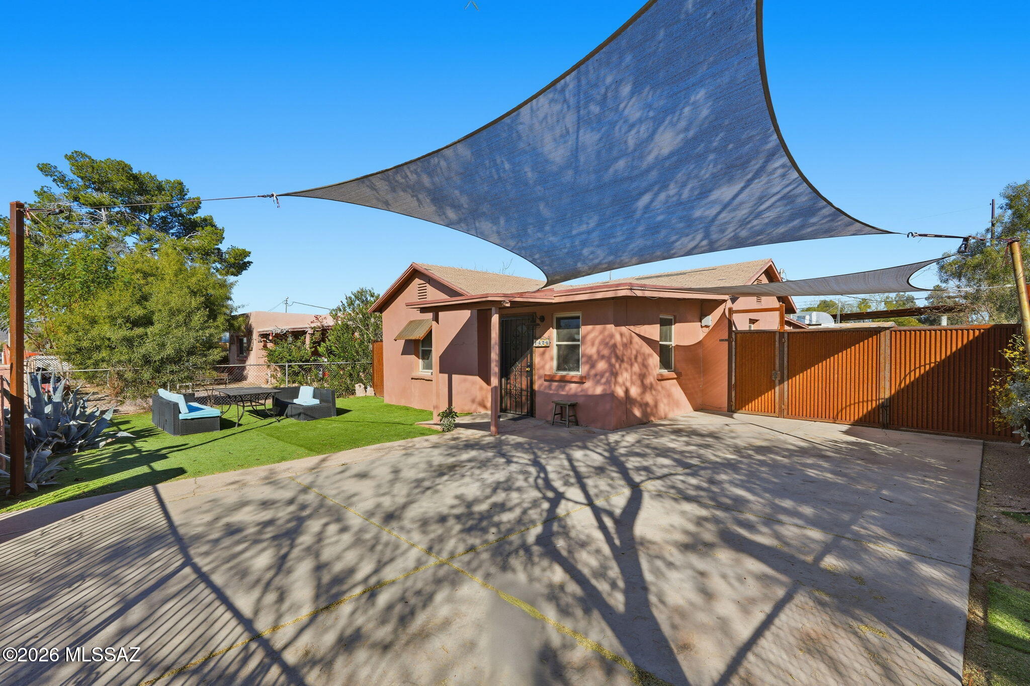 El Rio Park - Residential