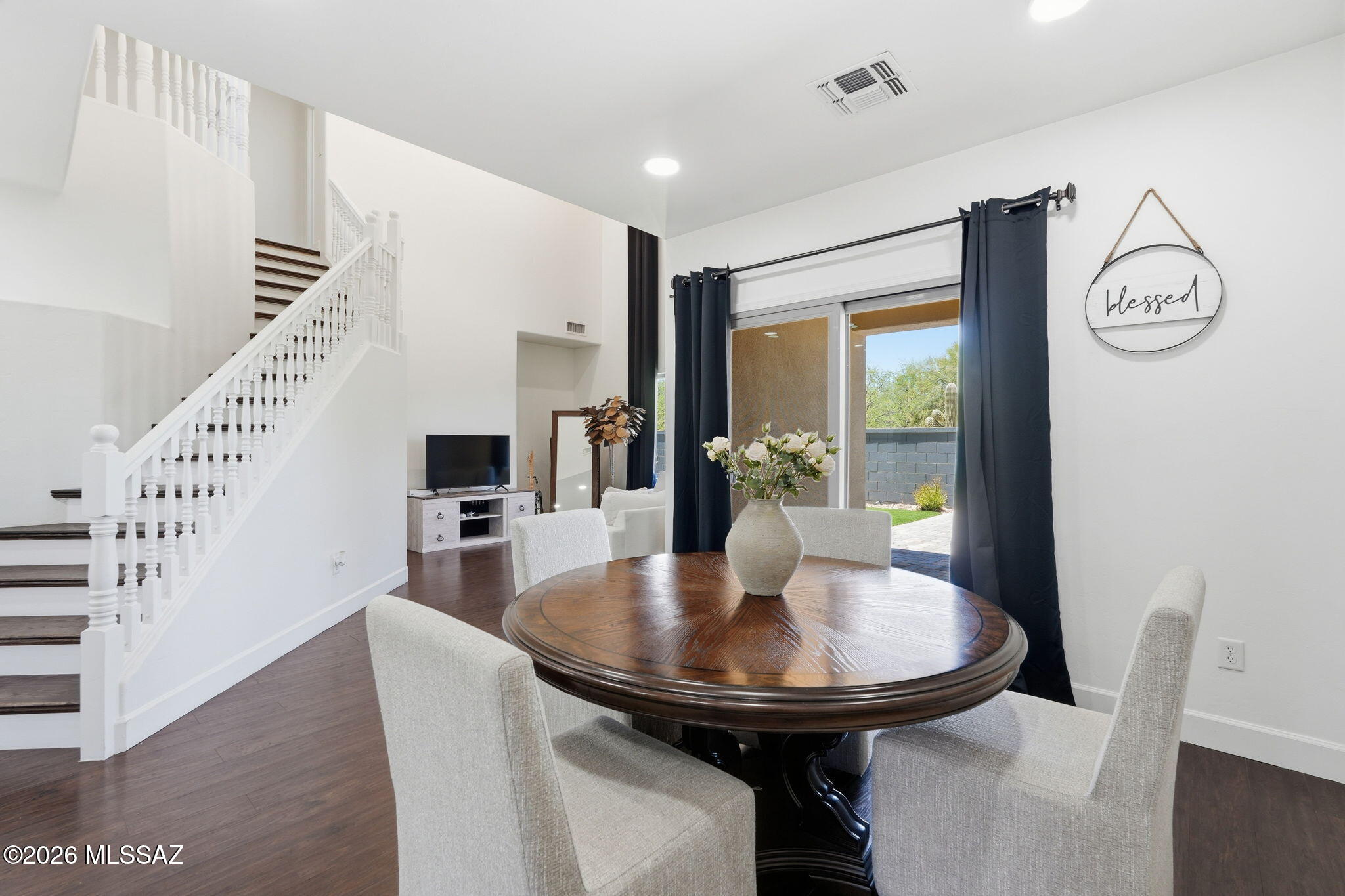 Presidio De Cancion (1-200) - Residential