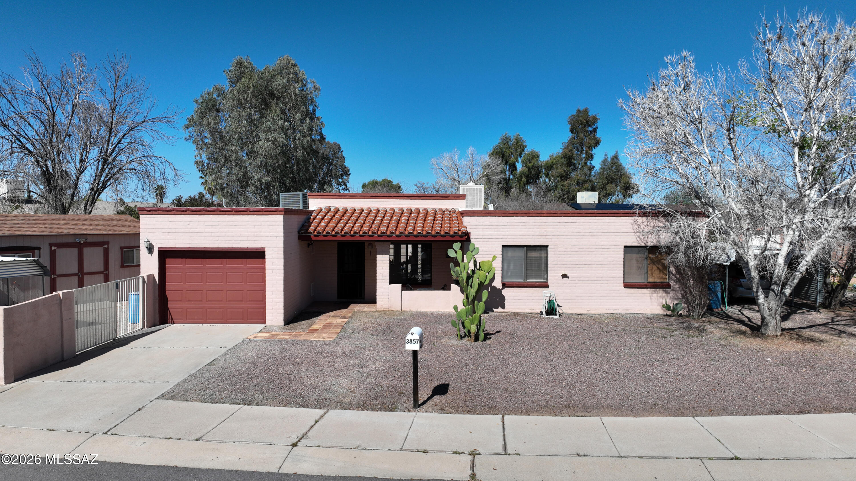 Twin Lakes (232-254) - Residential