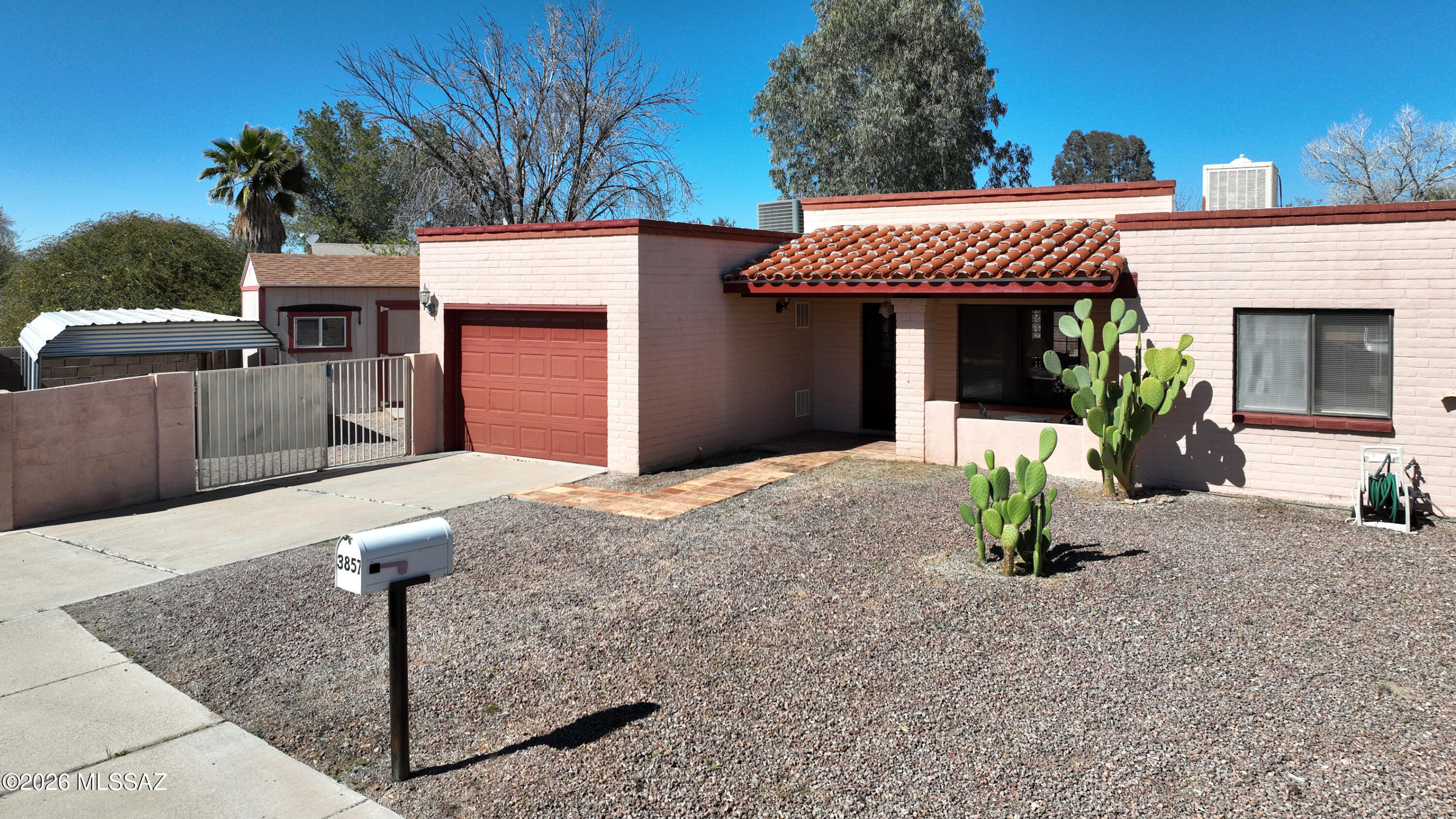 Twin Lakes (232-254) - Residential