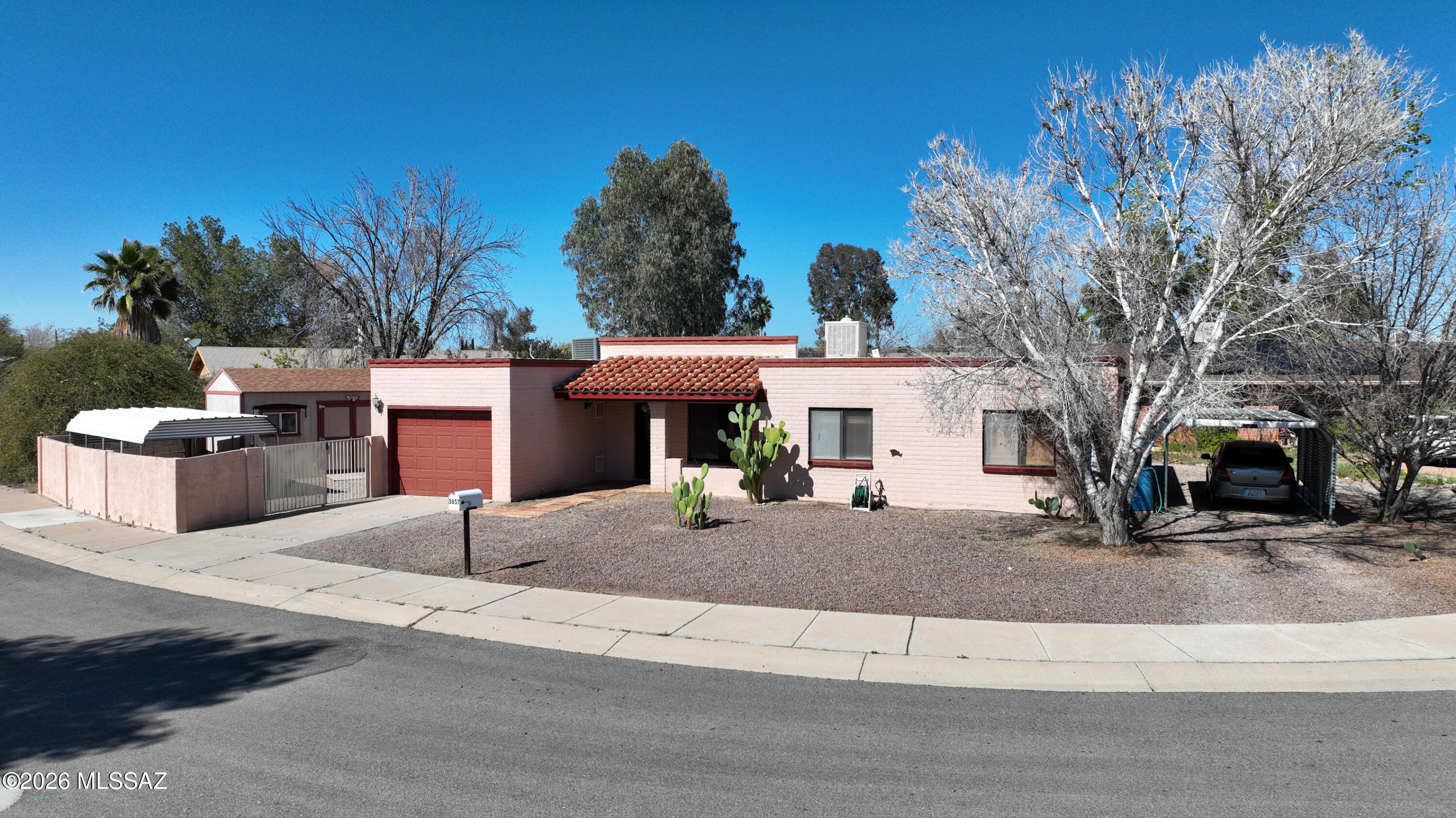 Twin Lakes (232-254) - Residential