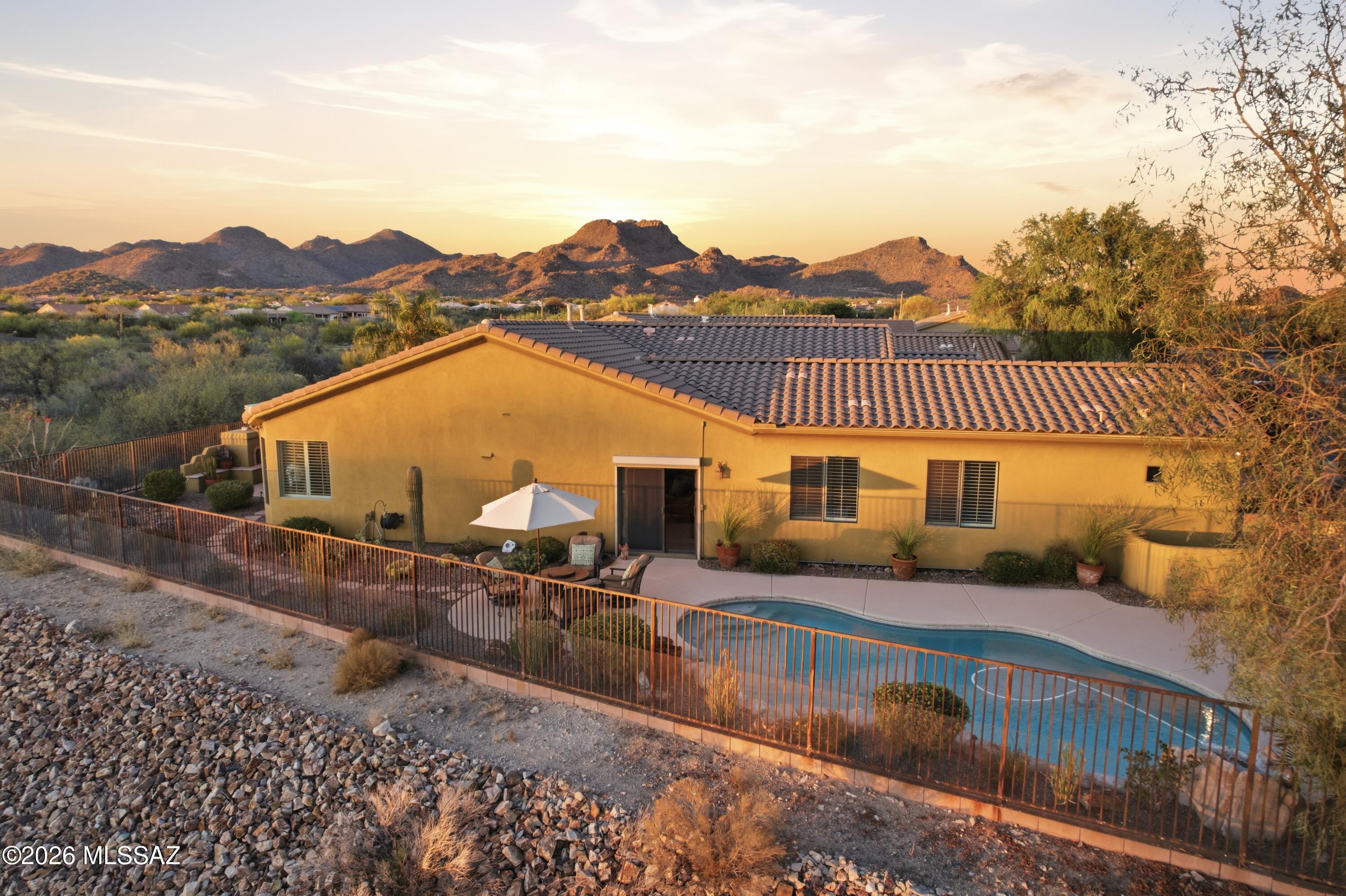 Bluffs At Dove Mountain (1-122) - Residential