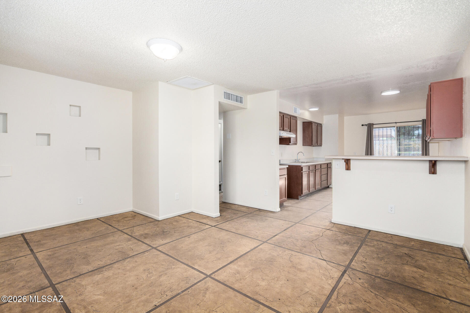 Granada Park - Residential Income