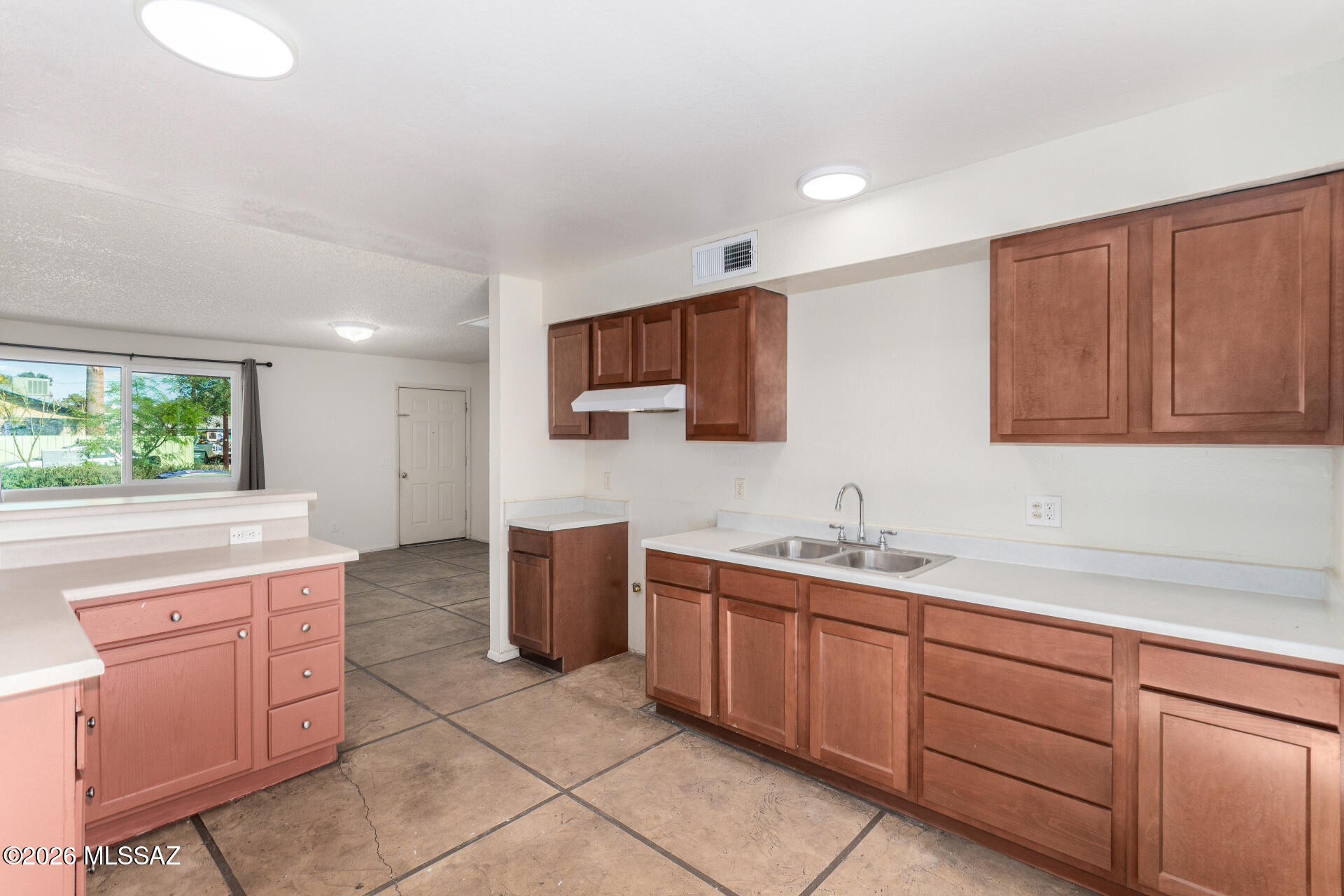 Granada Park - Residential Income