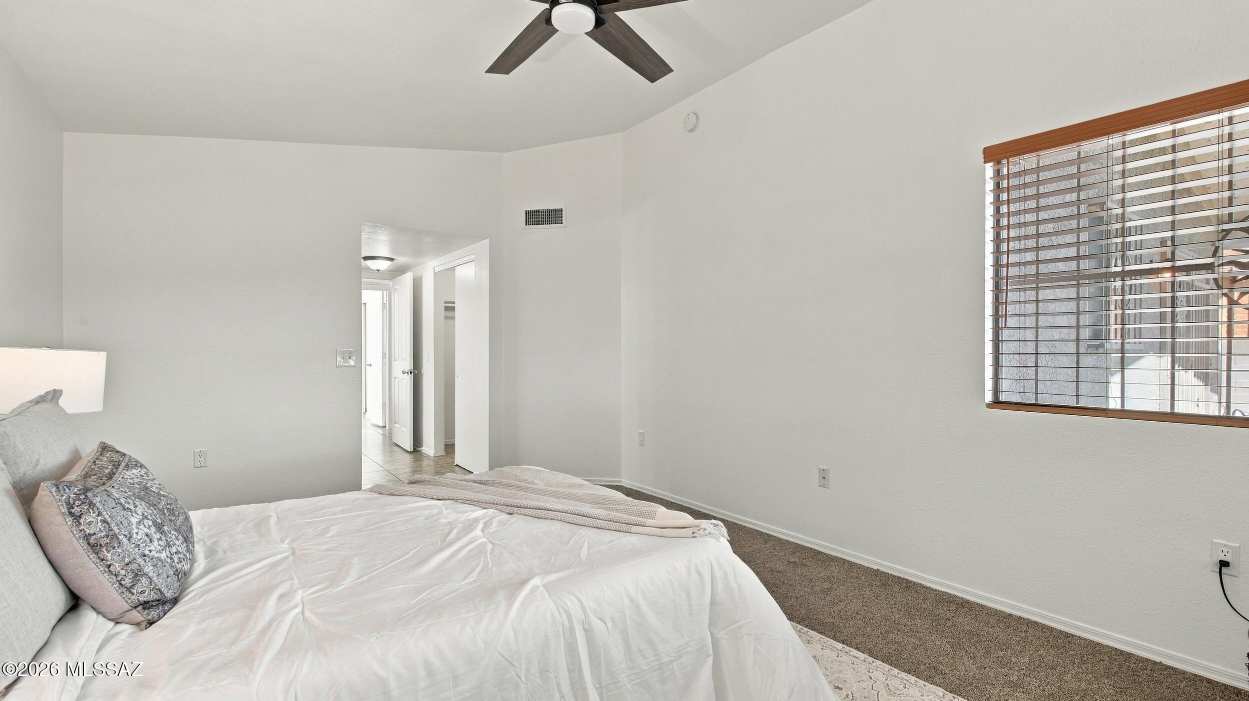 Mountain Manor View - Residential