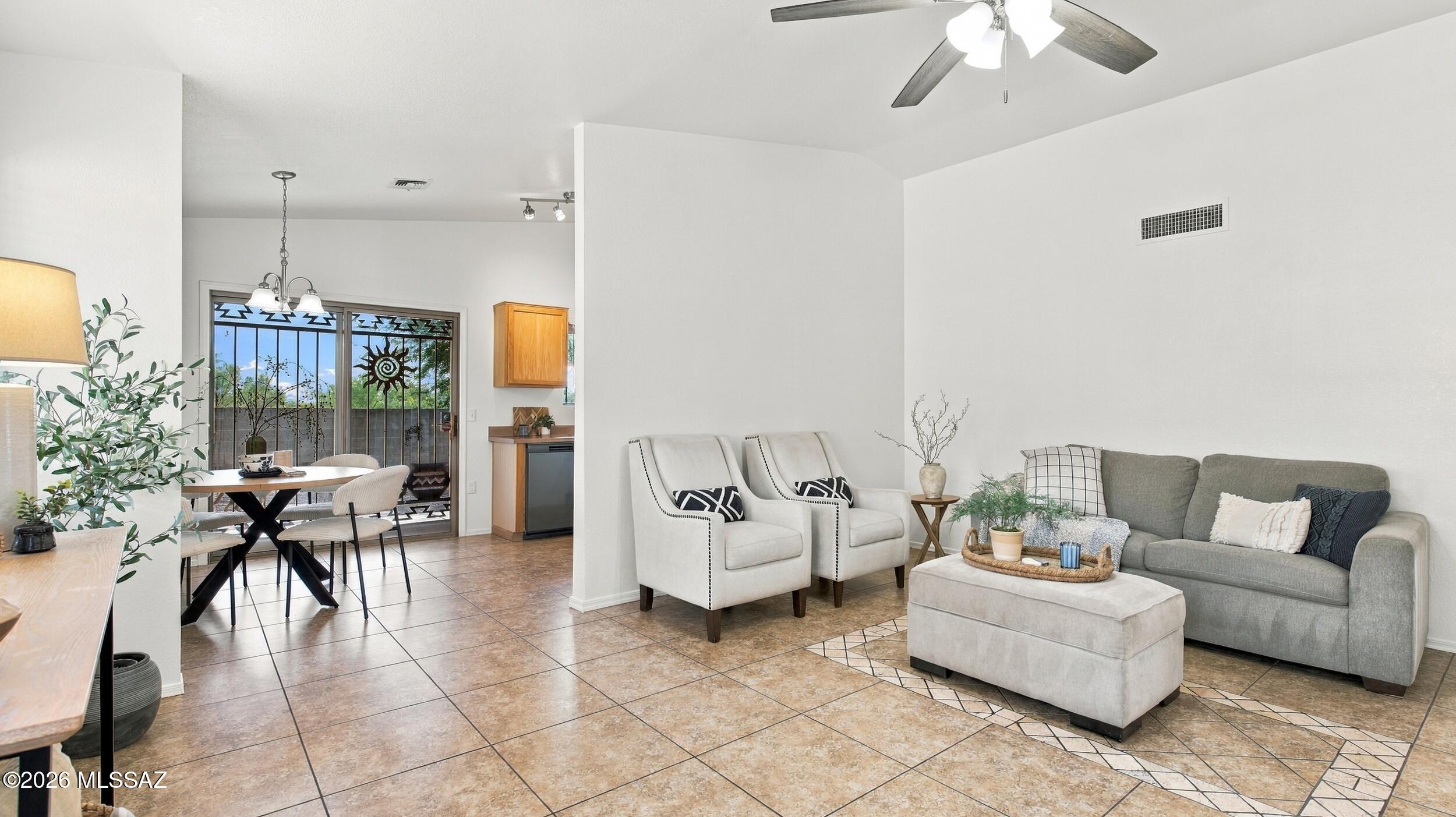 Mountain Manor View - Residential