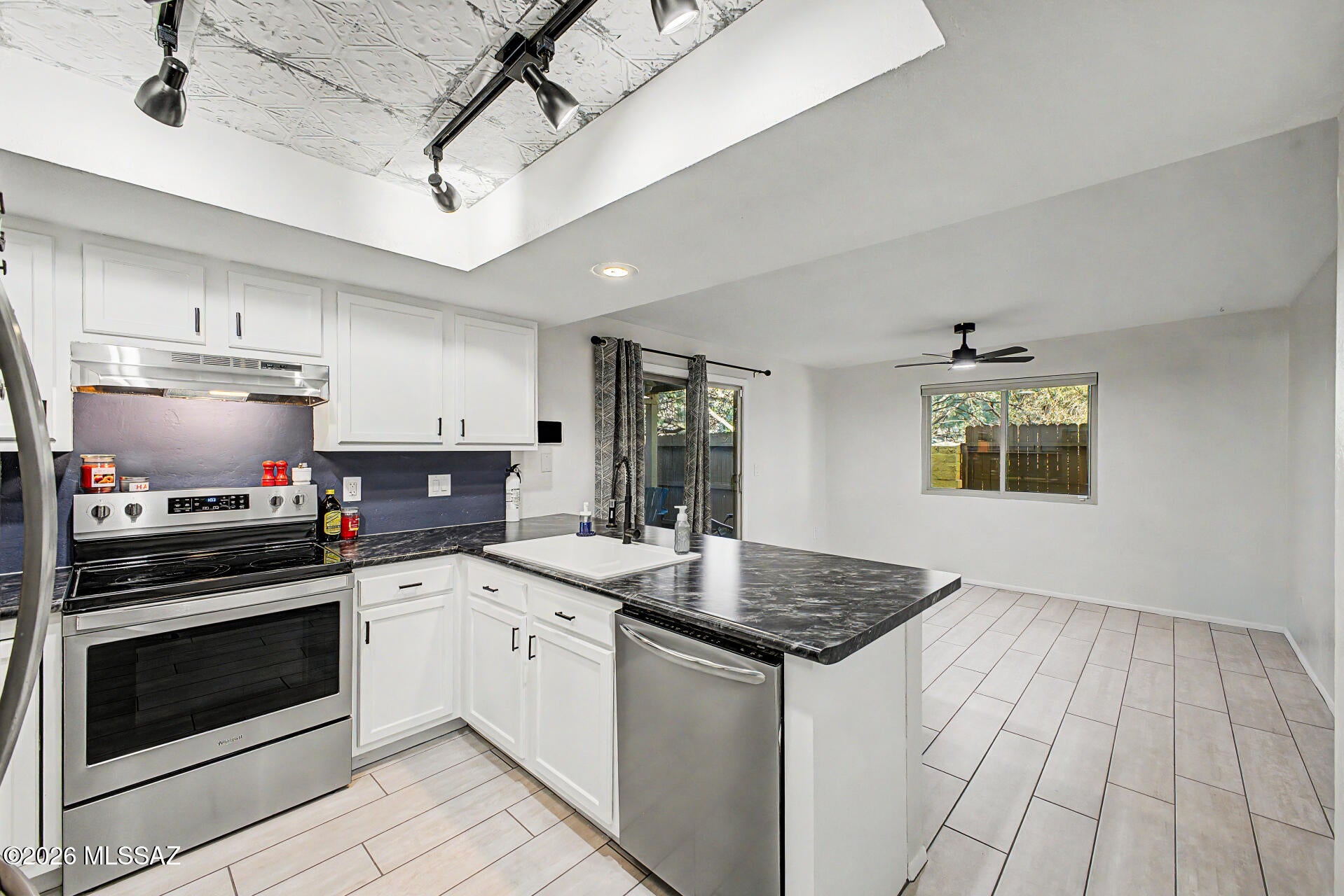 Pantano Townhomes (1-118) - Residential