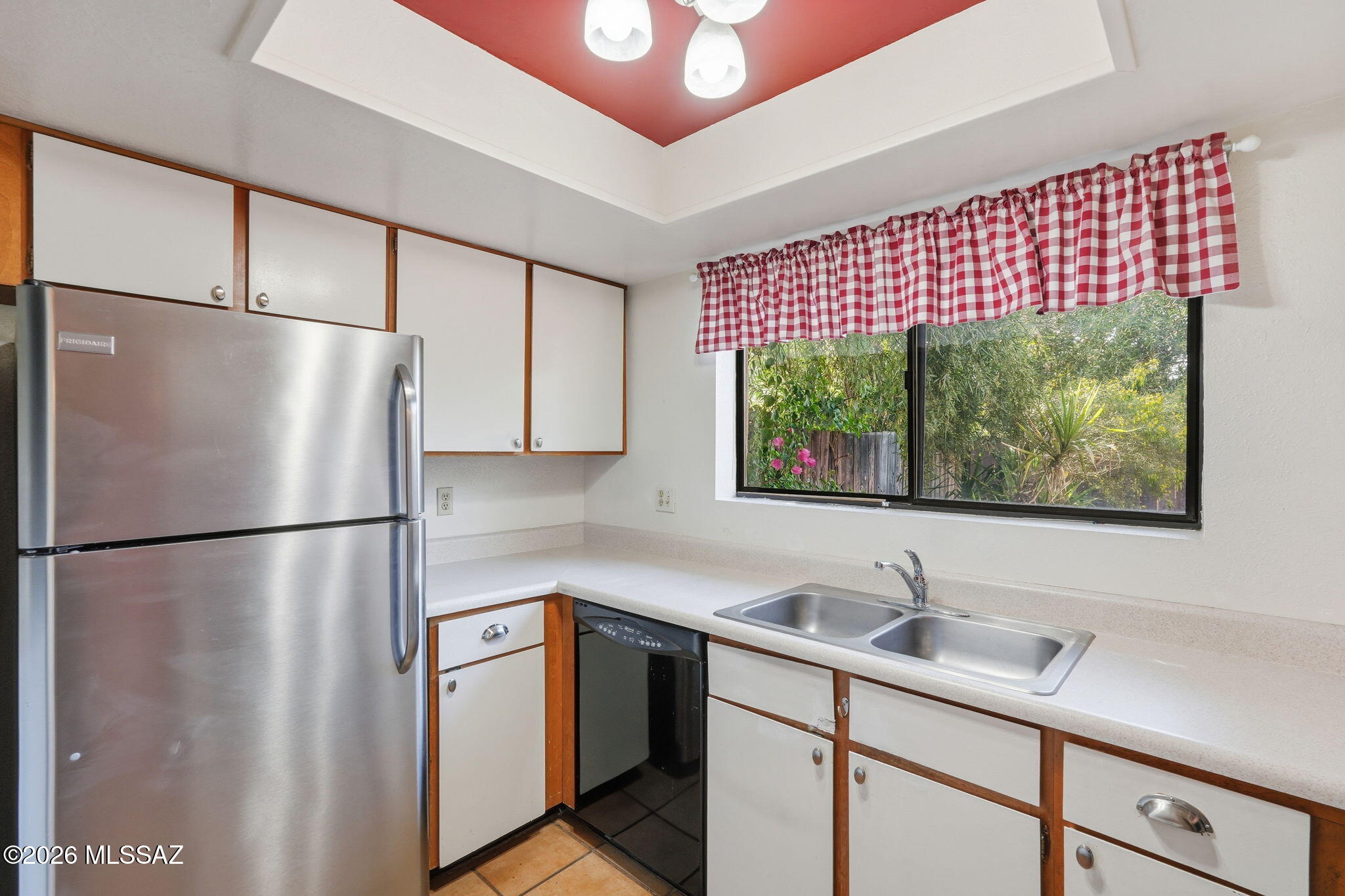 Fort Mesquite Condos (1-16) - Residential