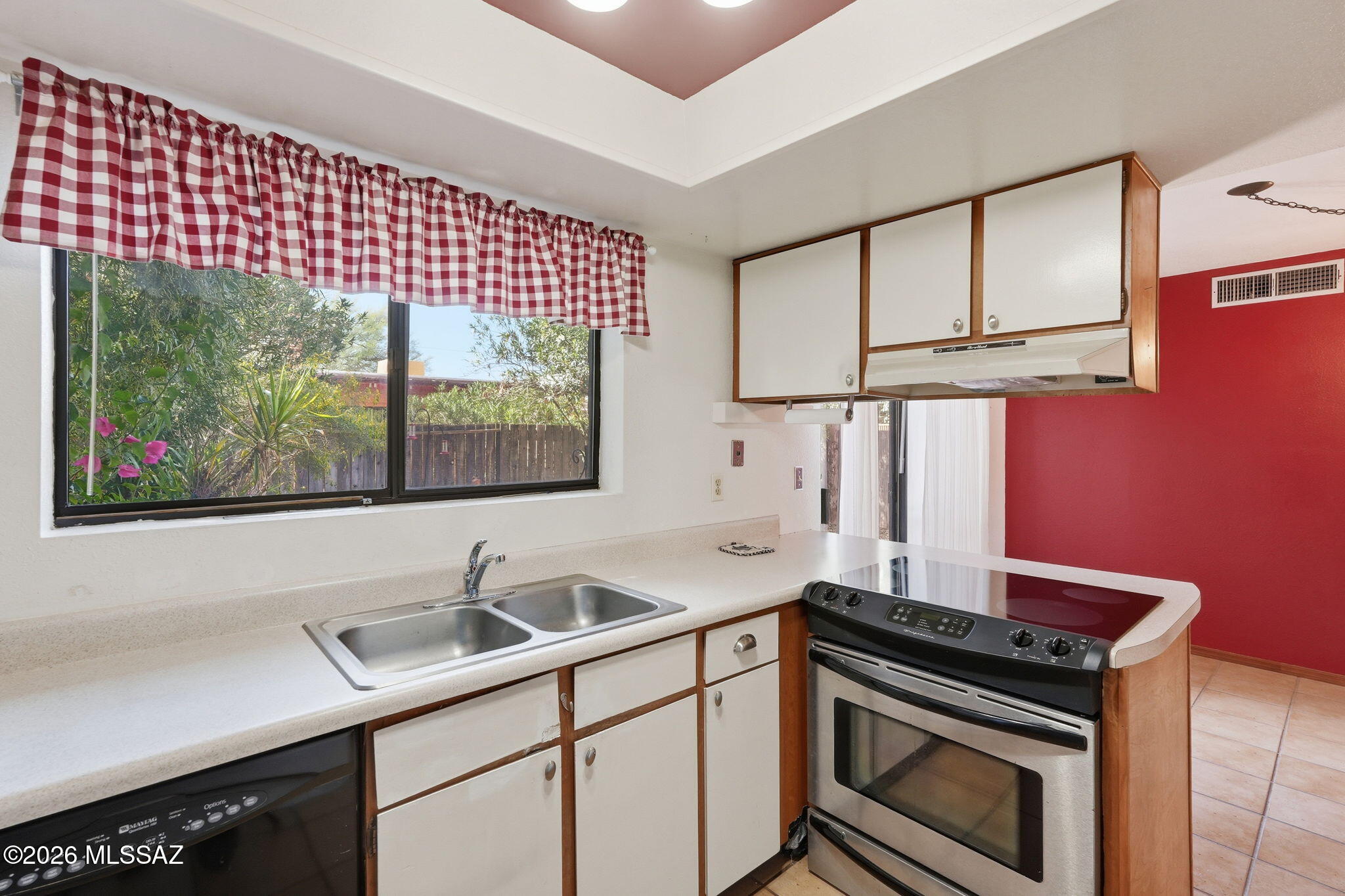 Fort Mesquite Condos (1-16) - Residential