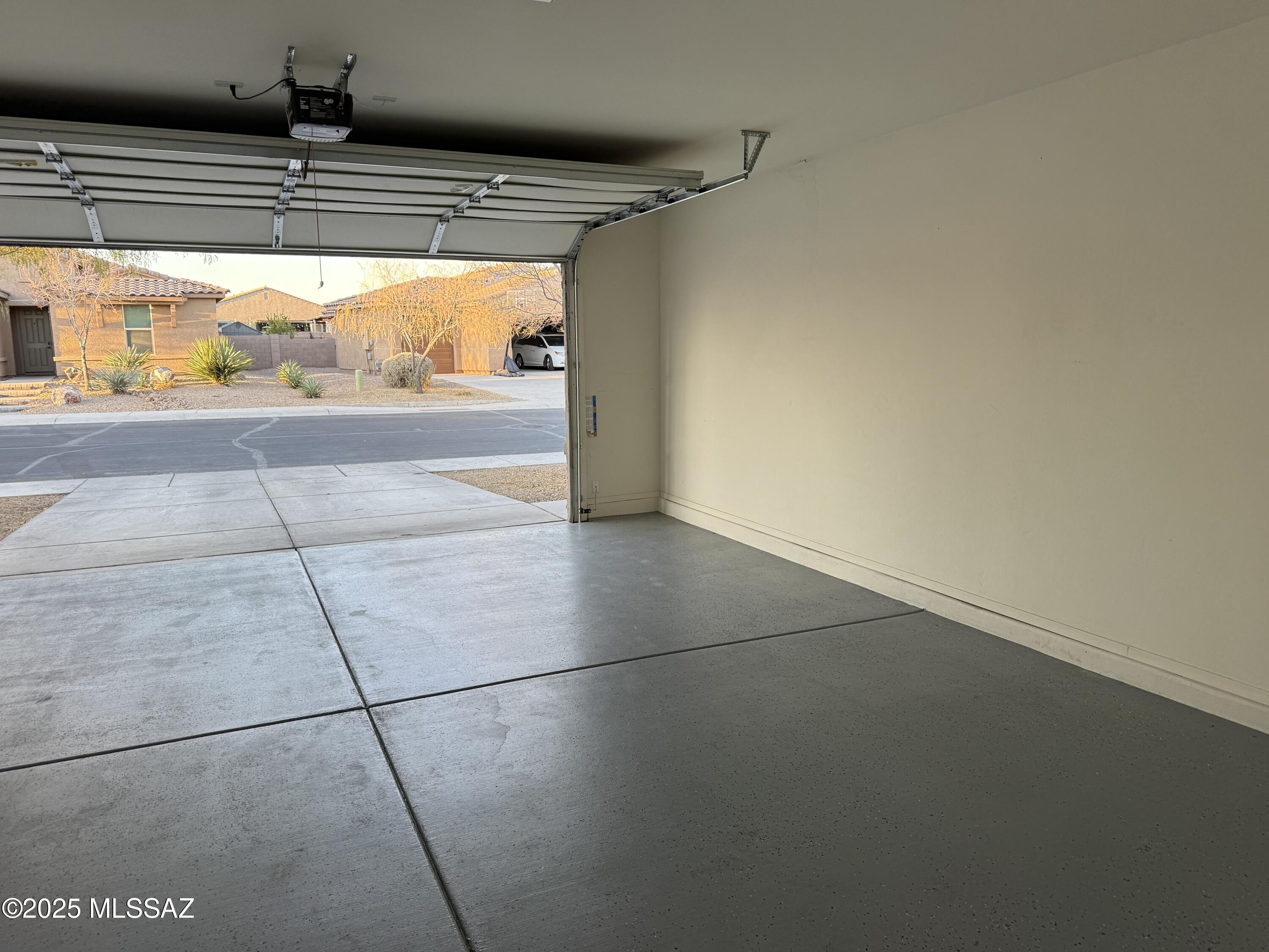 Gladden Farms Block 16 (1-89) - Residential Lease