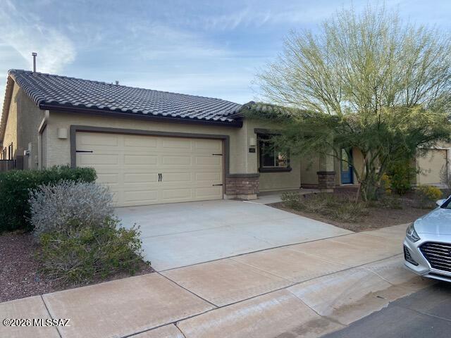 3 bedroom, 2 bath contemporary home.  Kitchen has an island, lots of cabinets, pantry closet and eat in area.  Great room off of kitchen with slider to covered patio.  Second covered patio at entrance.  Master suite includes walk in closet.  Laundry room with storage closet next to it.  Community amenities include a playground, park and pool.  Lot of value take a look.