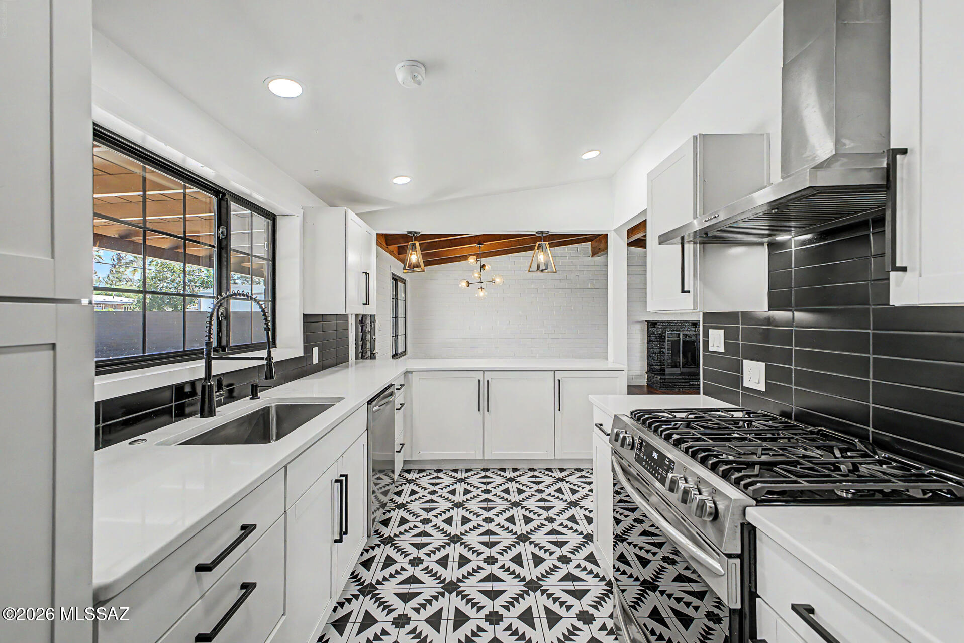 San Fernando Village - Residential