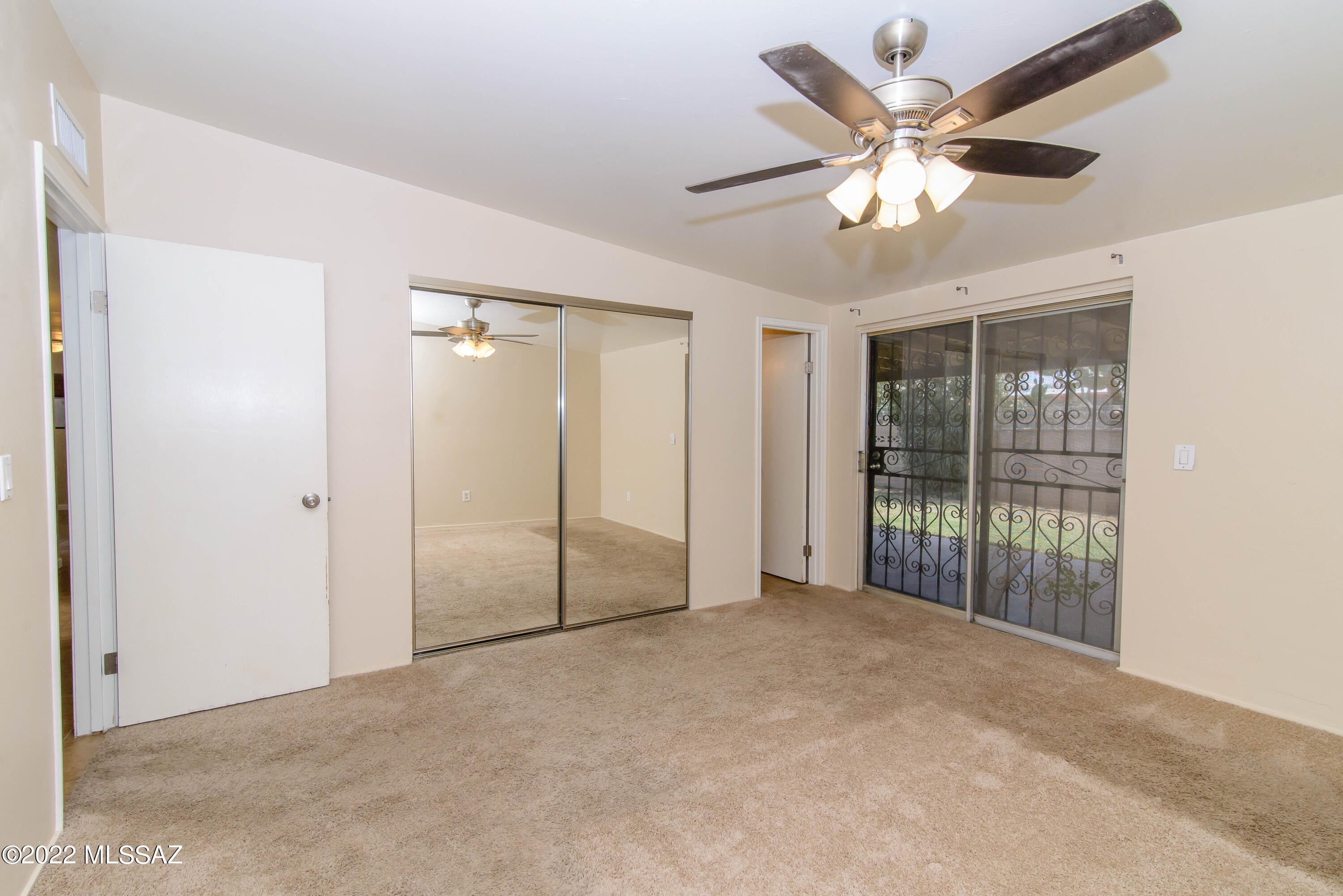 Vista Del Sierras - Residential Lease