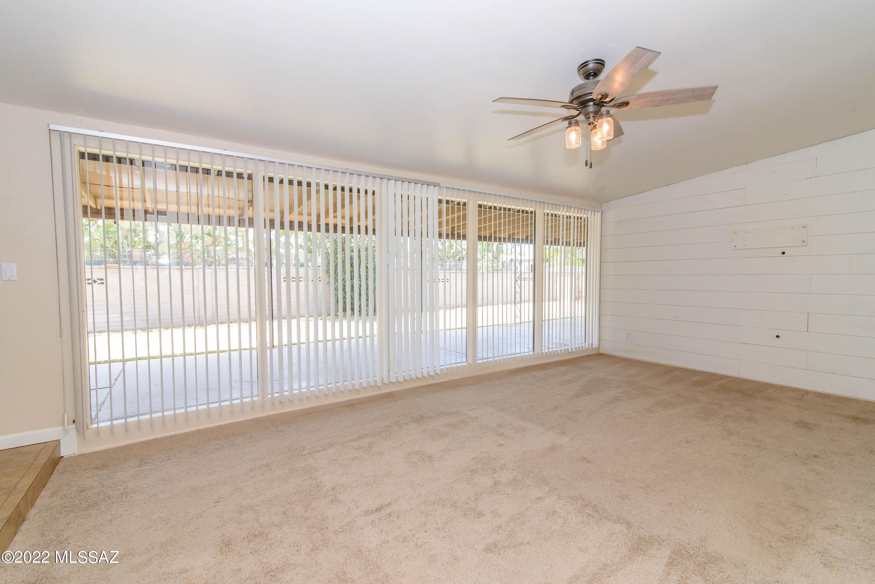 Vista Del Sierras - Residential Lease