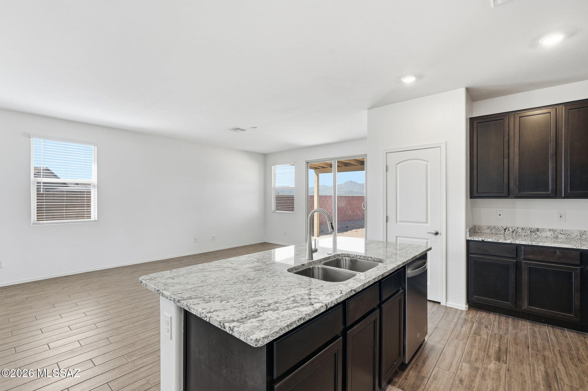De Anza - Residential