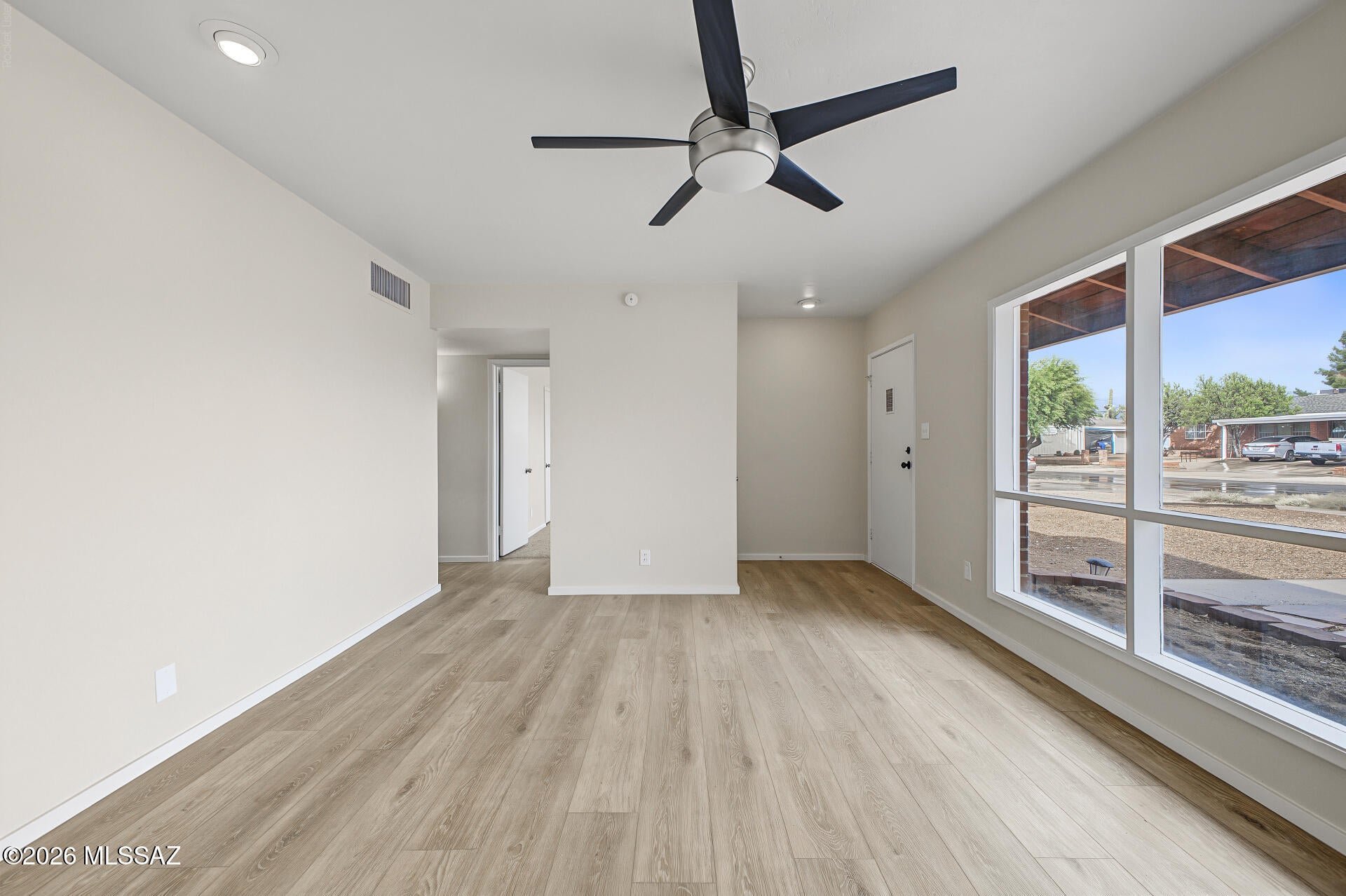 Manana Vista - Residential