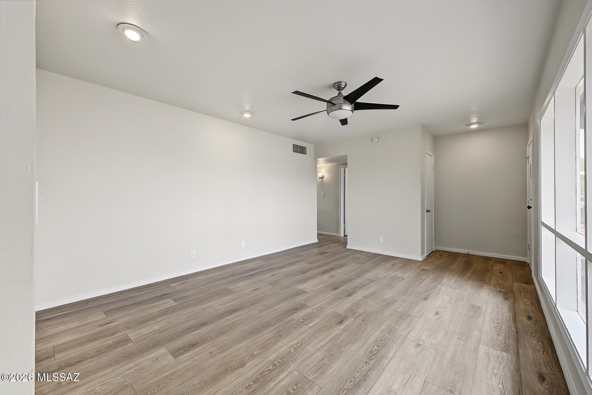 Manana Vista - Residential
