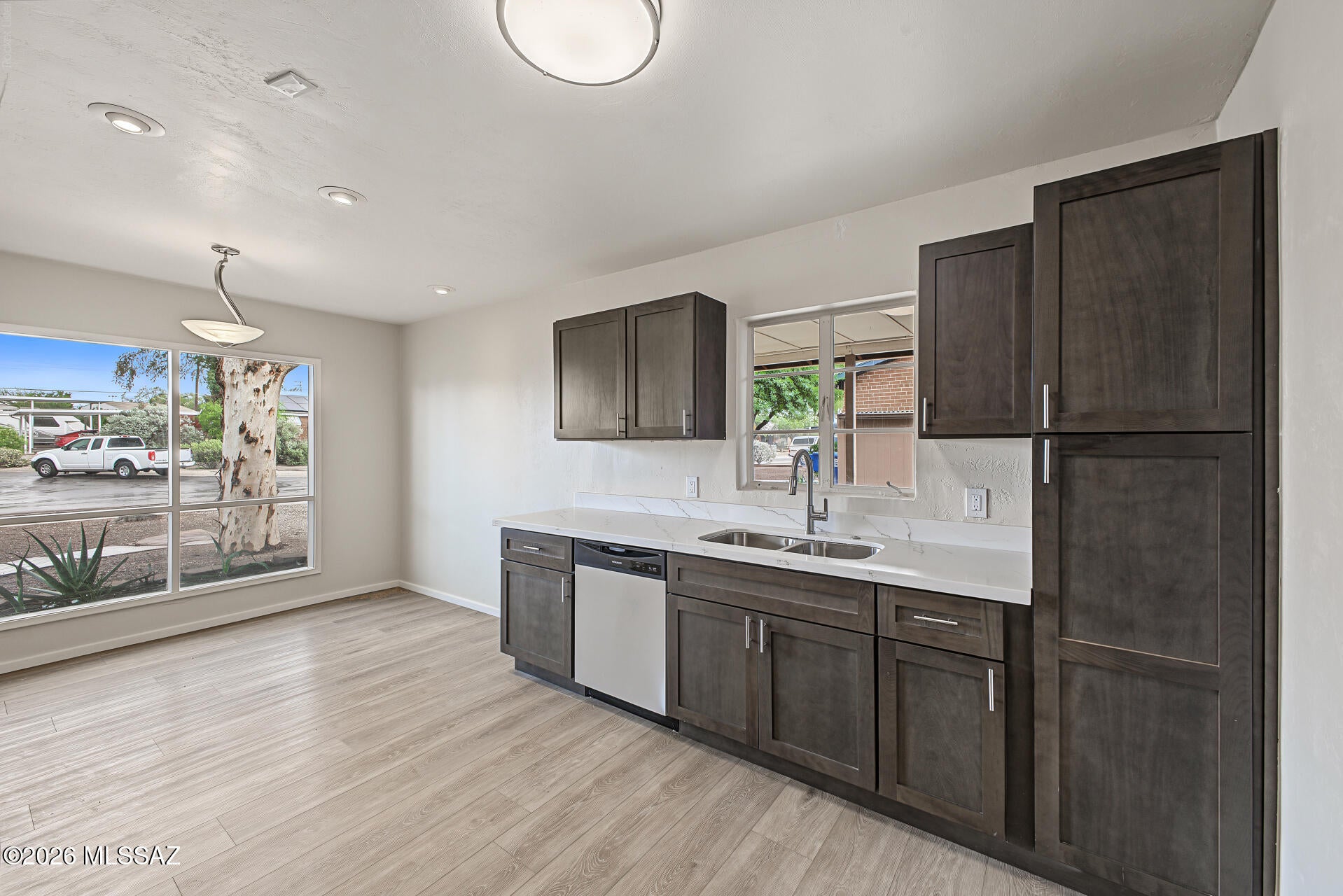 Manana Vista - Residential