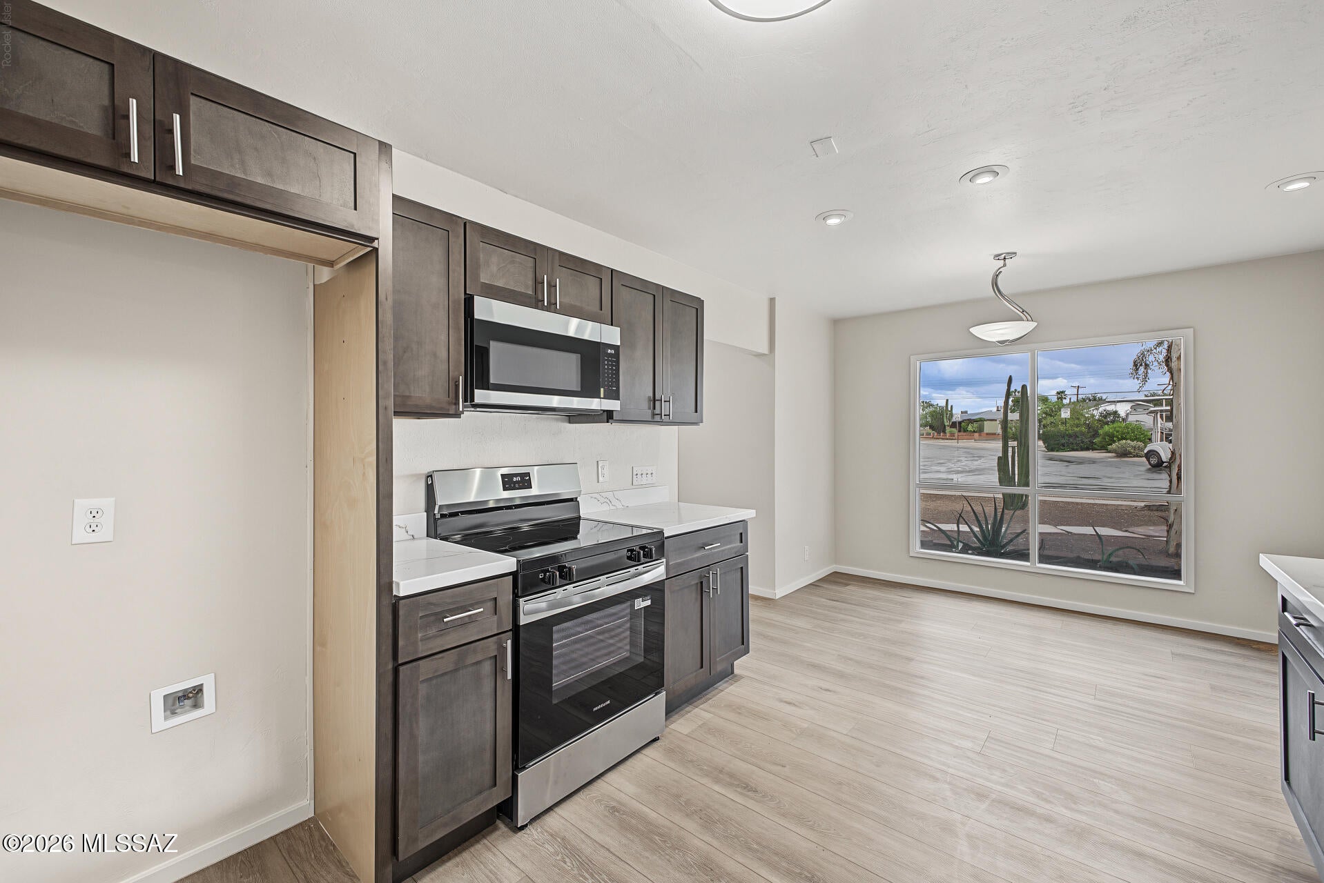 Manana Vista - Residential