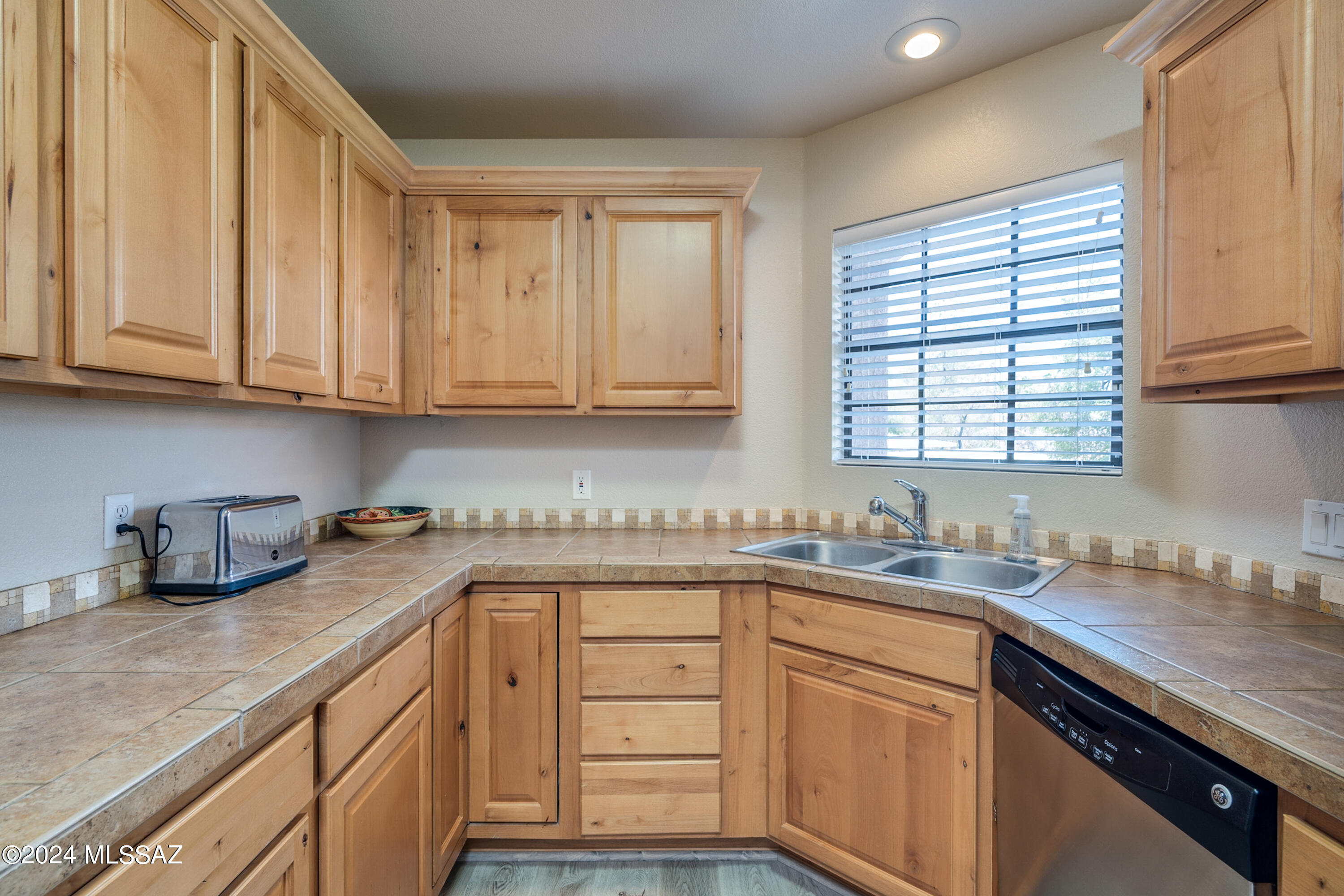 Tierra Catalina Condominium (1-120) - Residential Lease