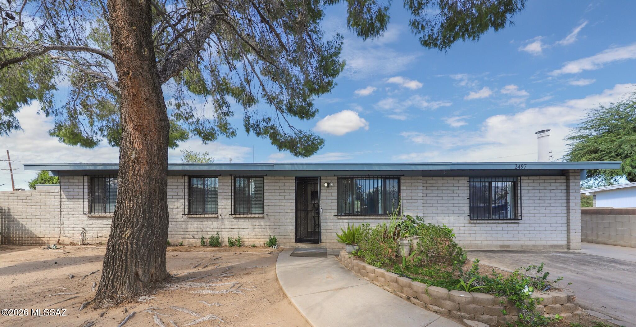 Casas Adobes Park (541-643) - Residential