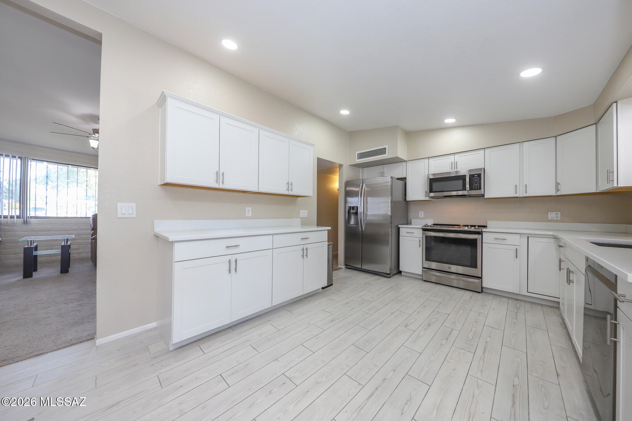 Casas Adobes Park (541-643) - Residential