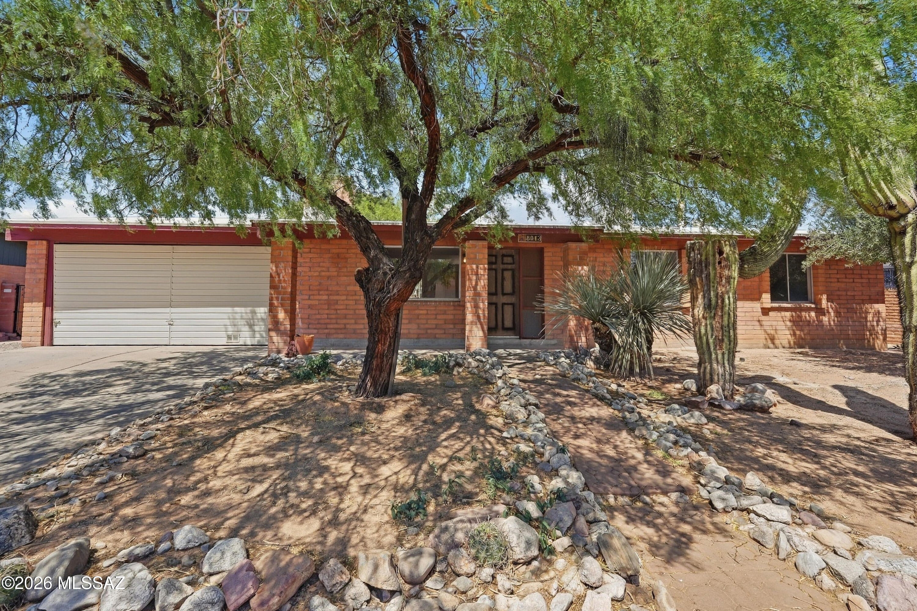 Lincoln Ridge (1-207) - Residential