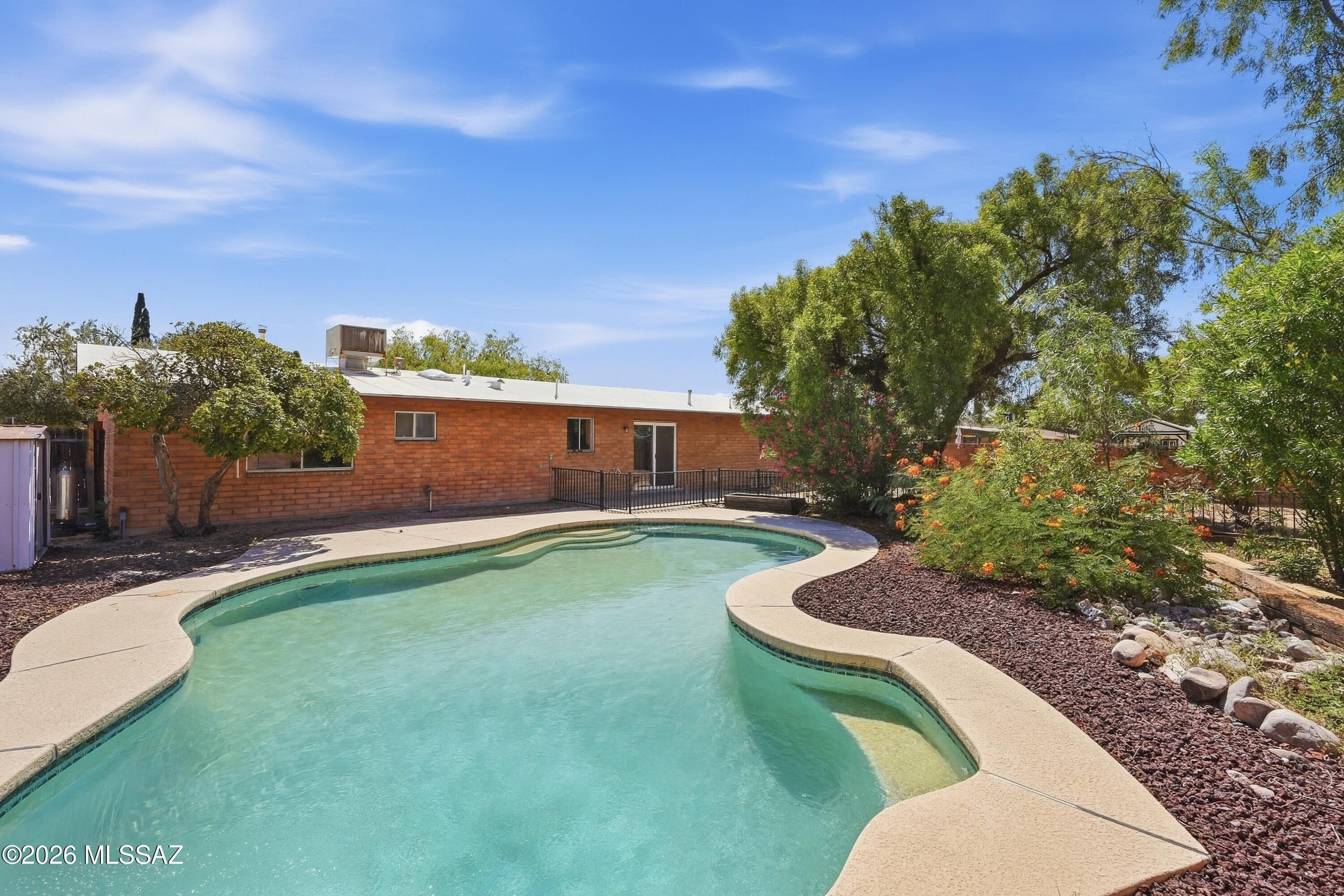 Lincoln Ridge (1-207) - Residential