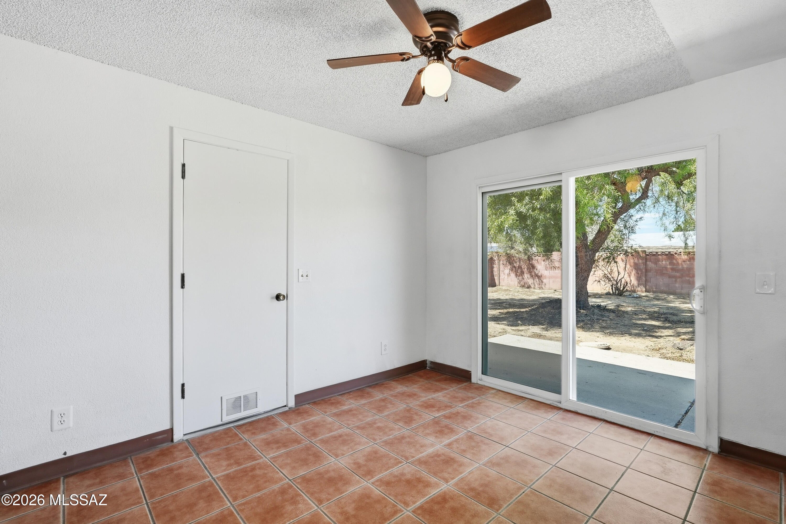 Lincoln Ridge (1-207) - Residential