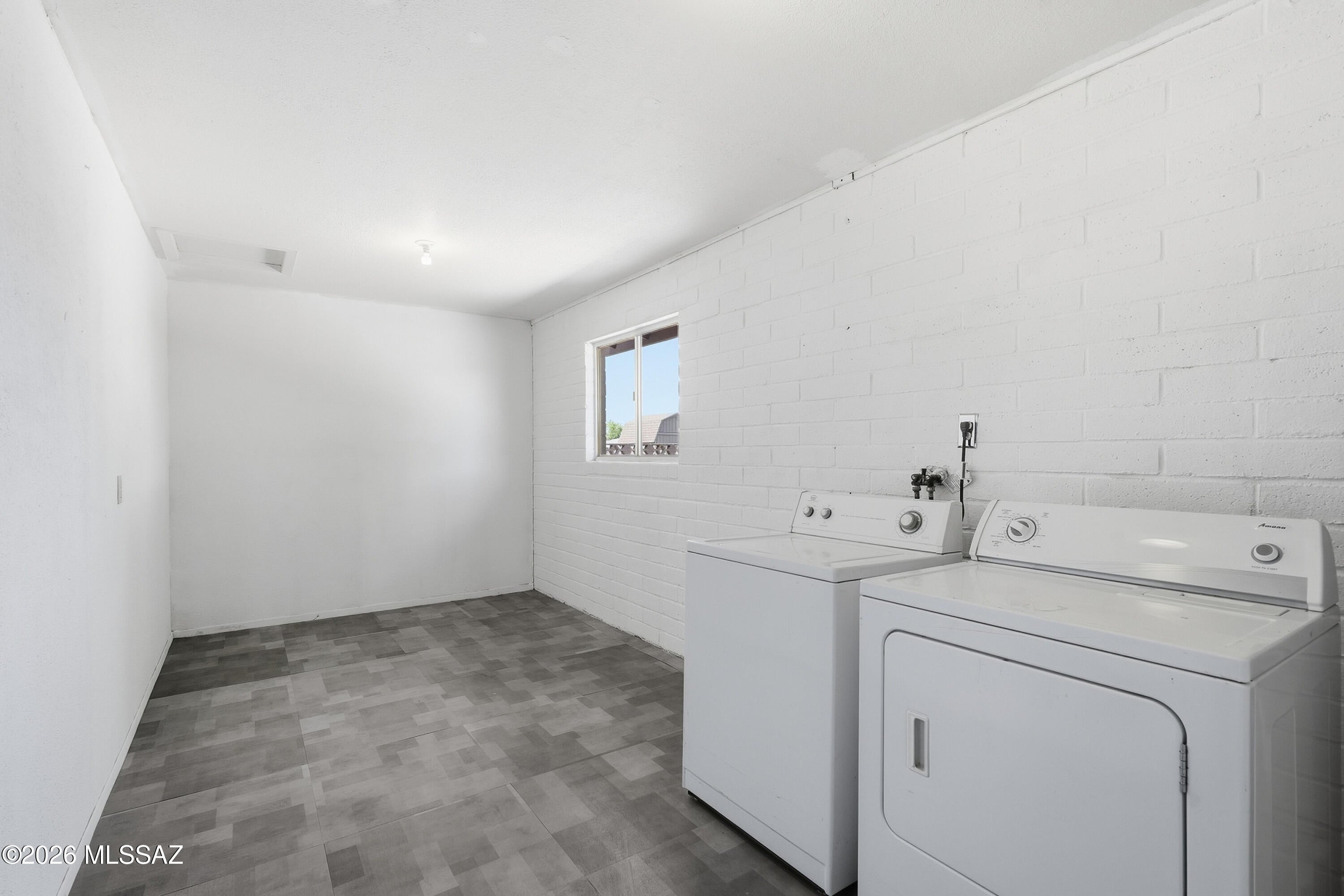 Lincoln Ridge (1-207) - Residential