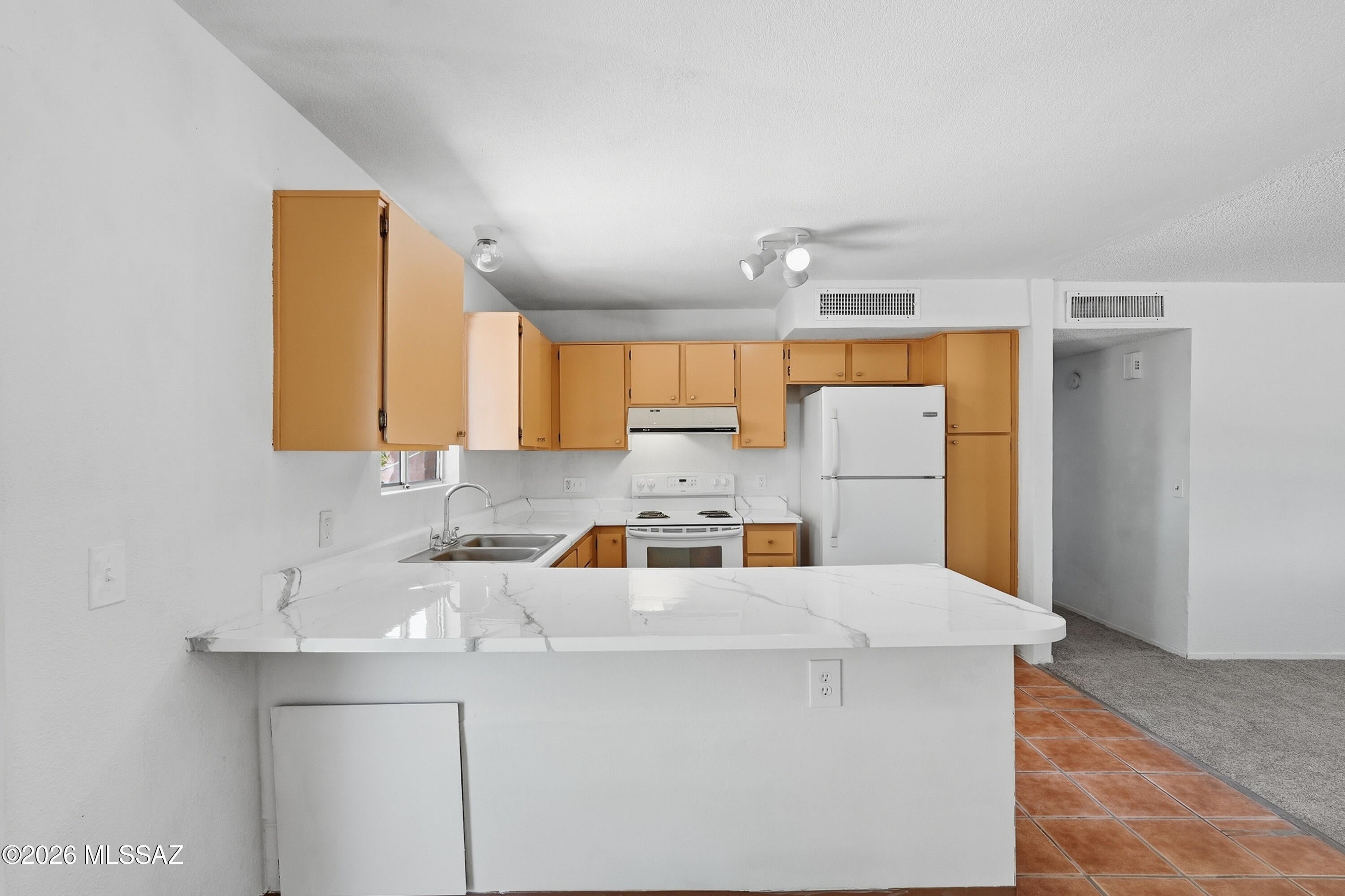 Lincoln Ridge (1-207) - Residential