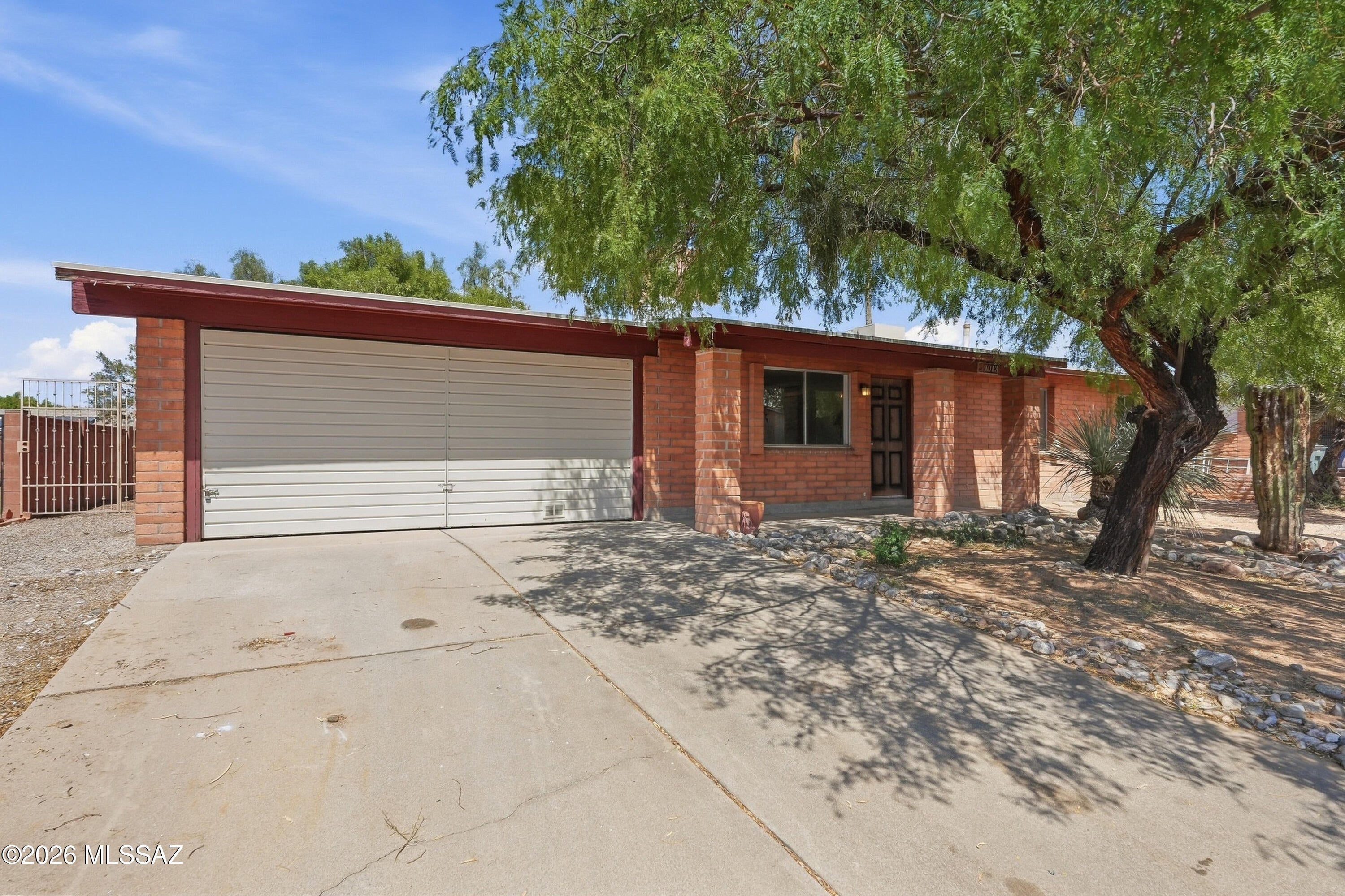 Lincoln Ridge (1-207) - Residential