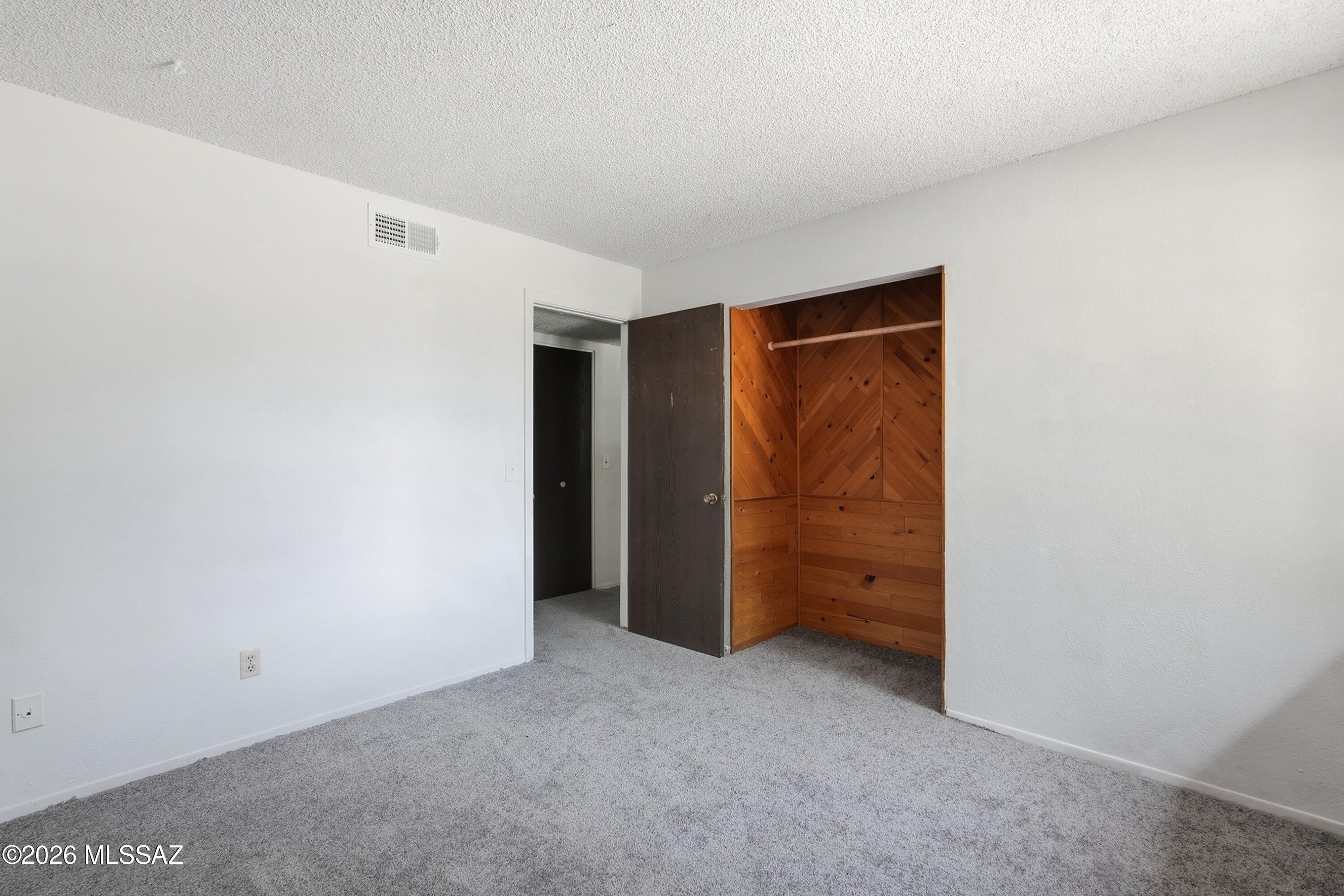 Lincoln Ridge (1-207) - Residential