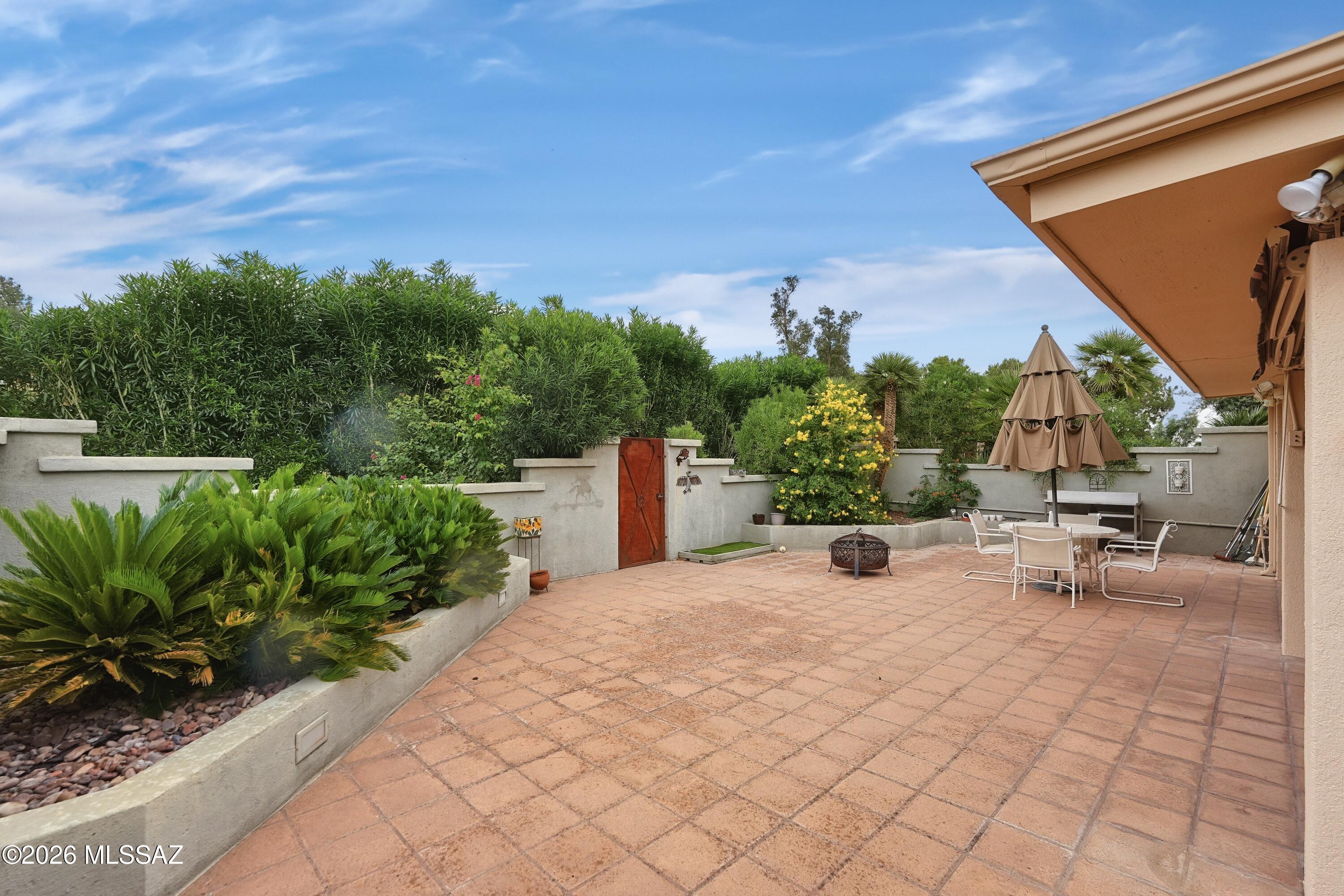 Casas Del Oro Norte (89-130) - Residential