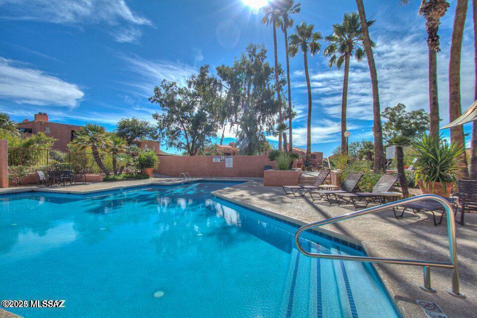 Ventana Vista Condominiums - Residential