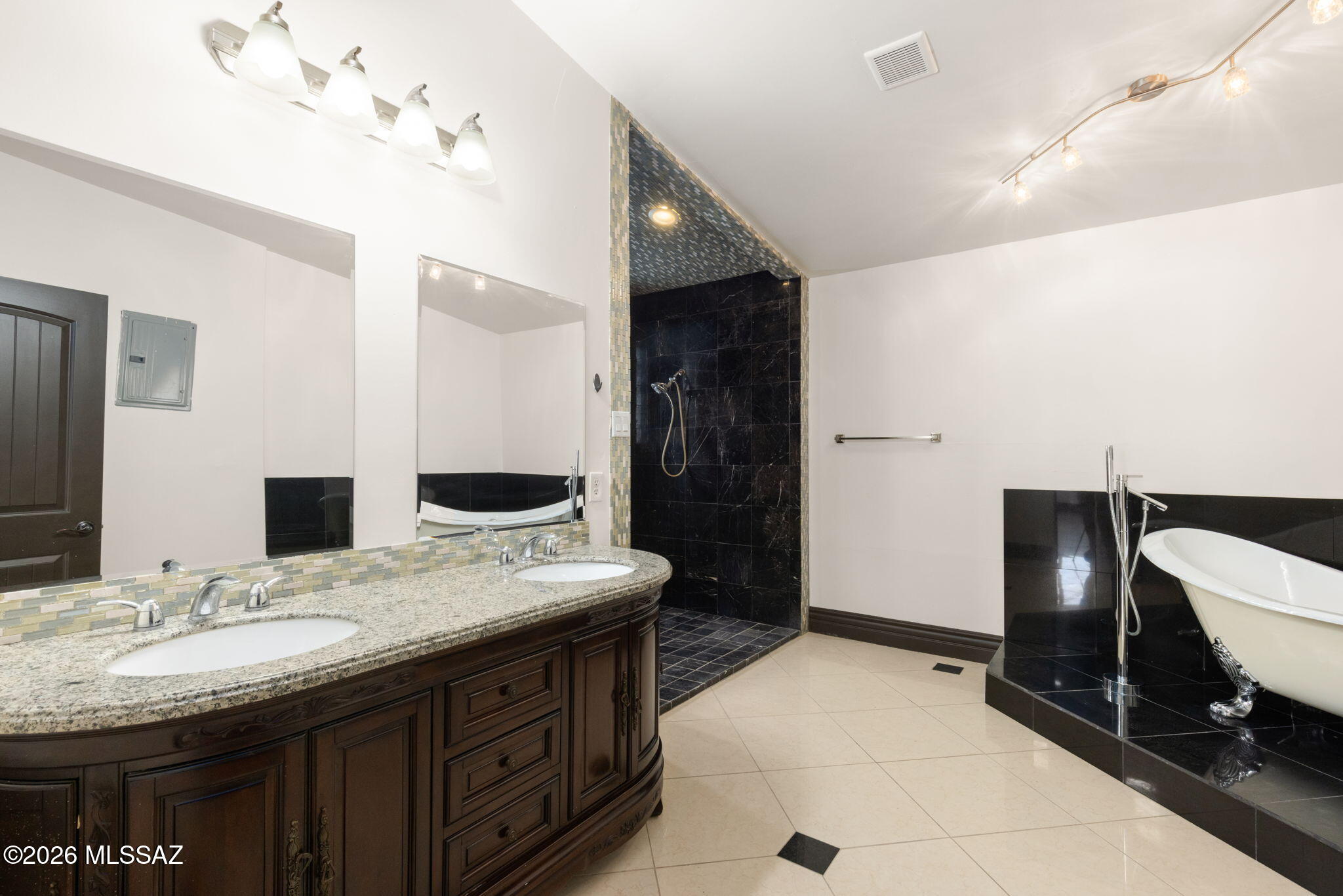 Rancho Panorama Estates (1-21) - Residential