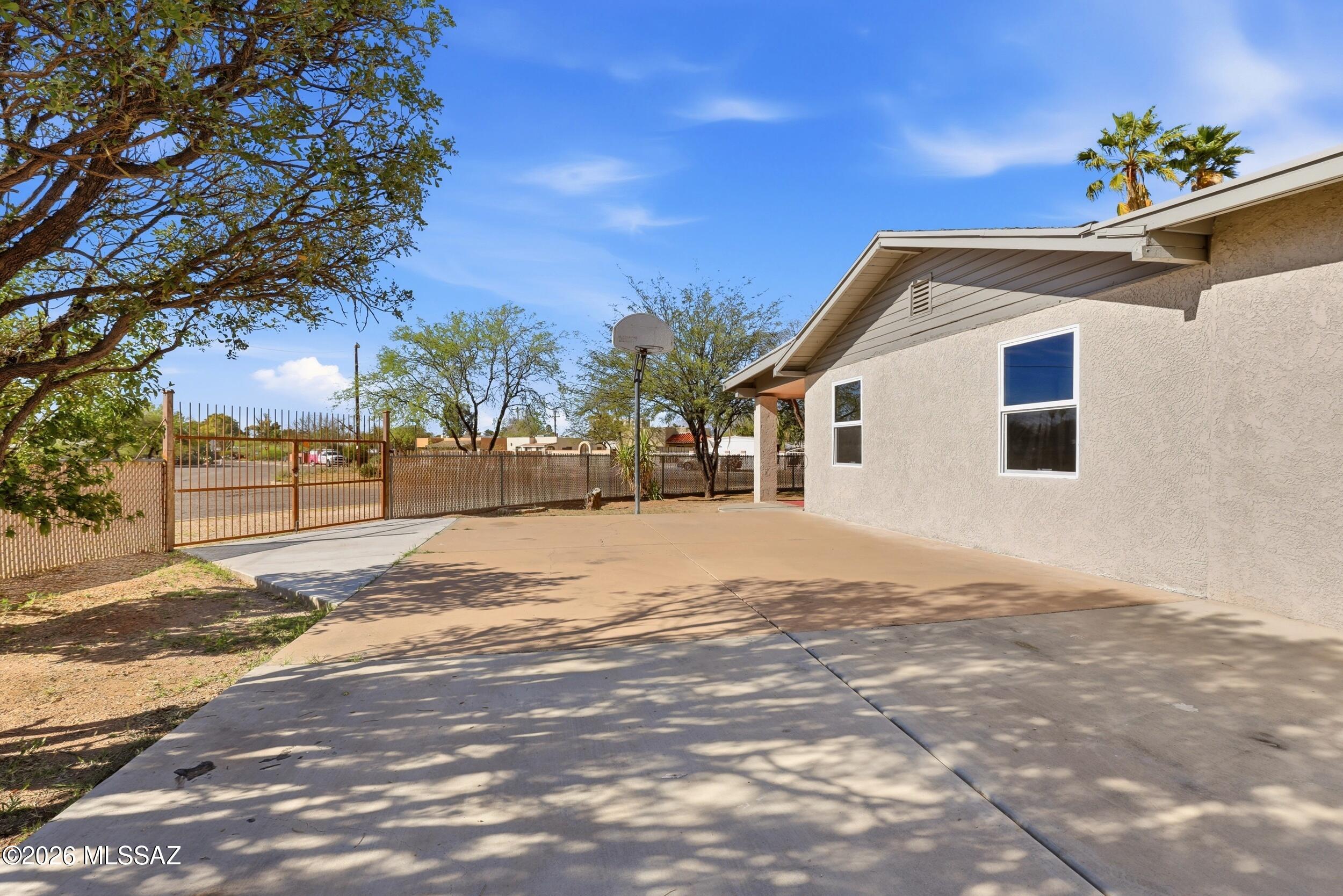 San Gabriel - Residential