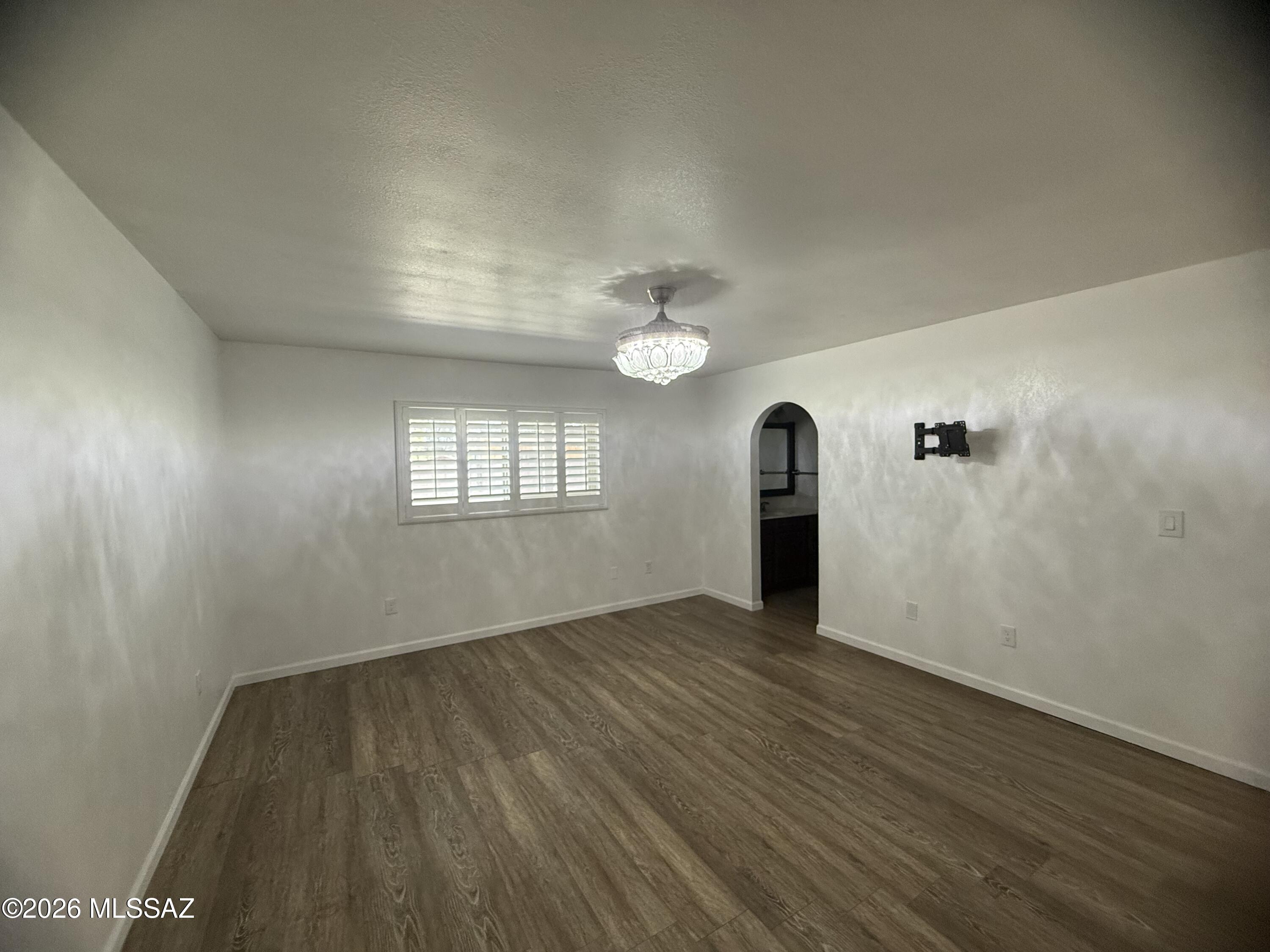 Unsubdivided - Residential